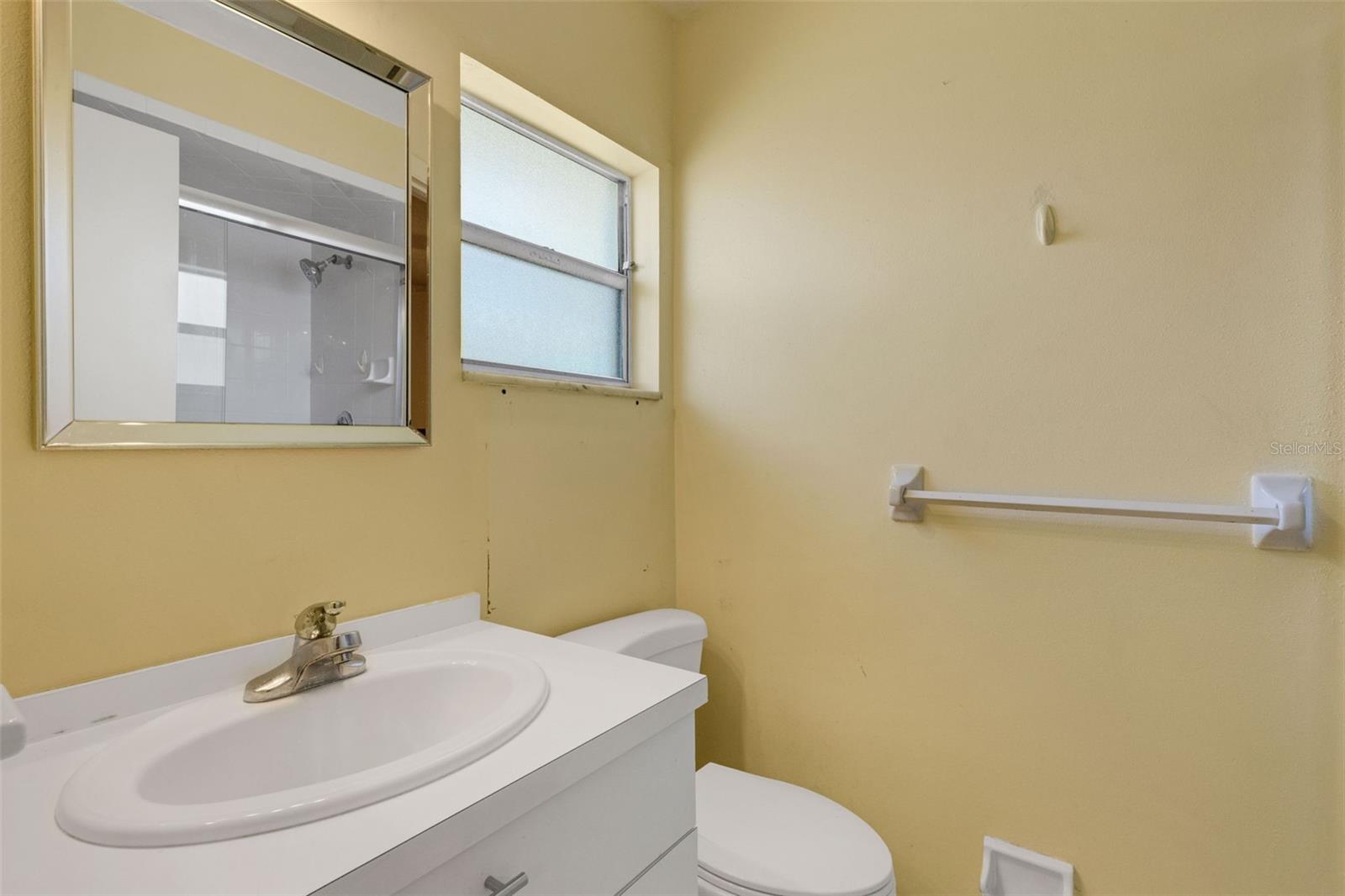 Image 26 of 35 For 512 Cameo Drive