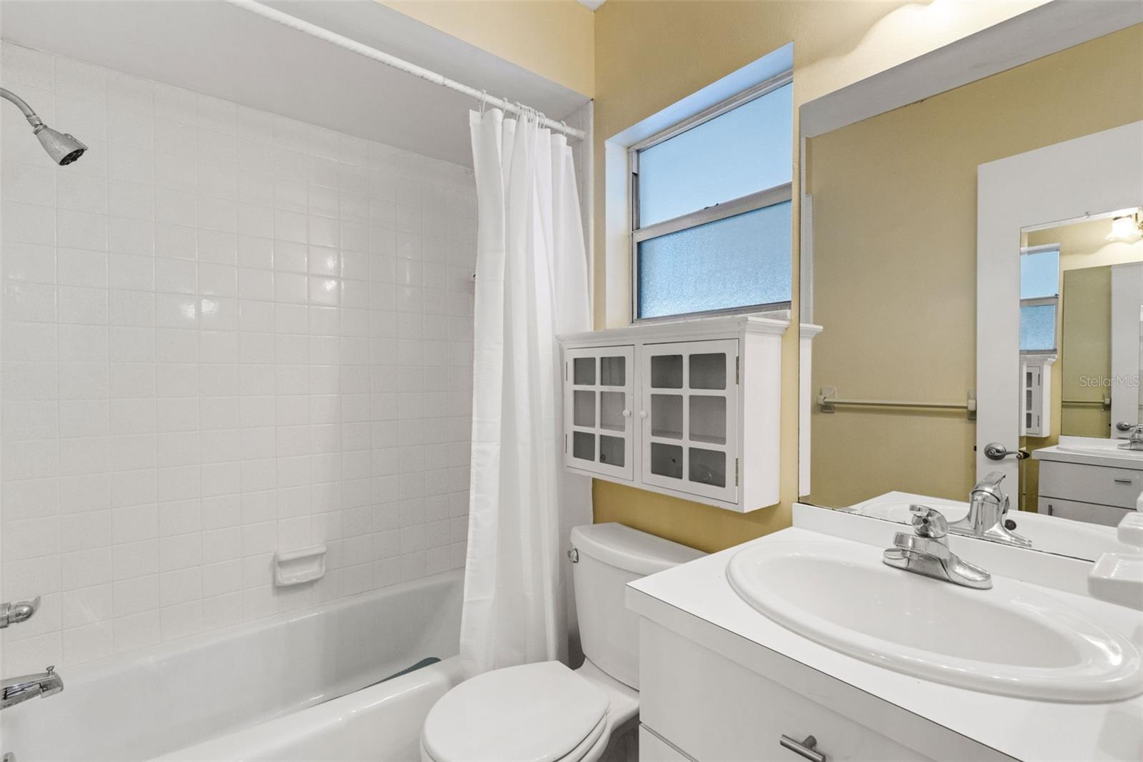 Image 31 of 35 For 512 Cameo Drive