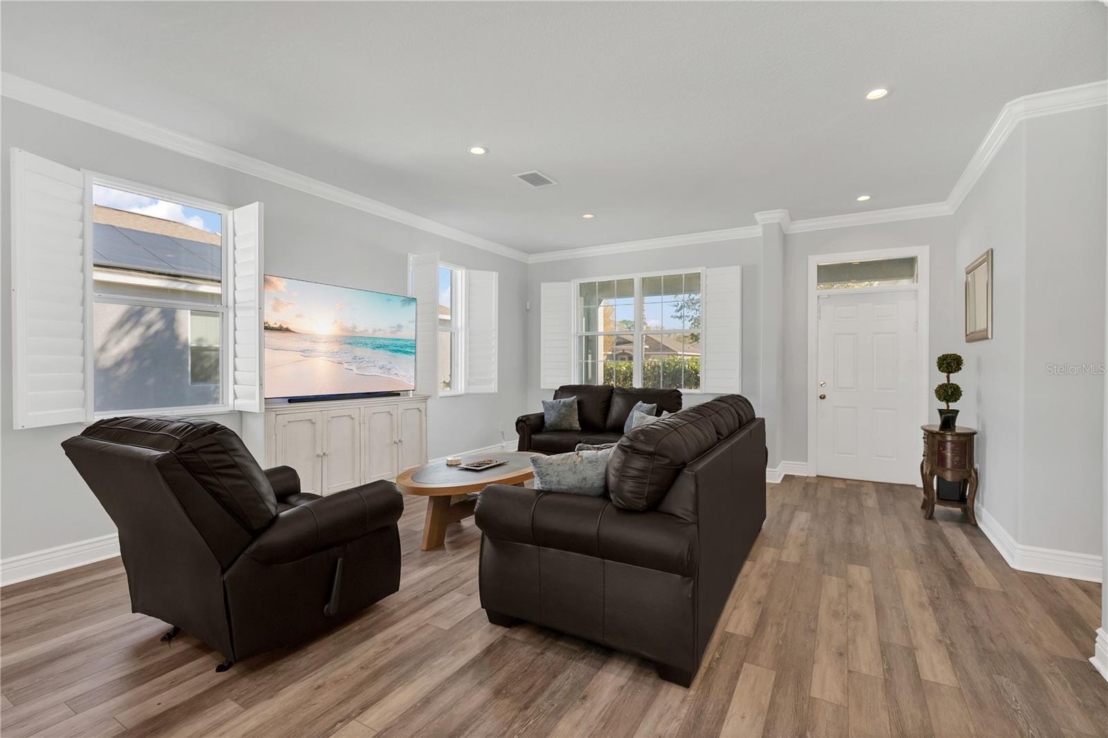 Image 10 of 42 For 7272 Cedarcrest Boulevard