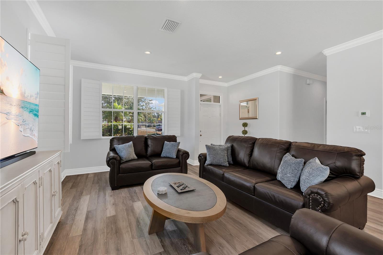 Image 11 of 42 For 7272 Cedarcrest Boulevard