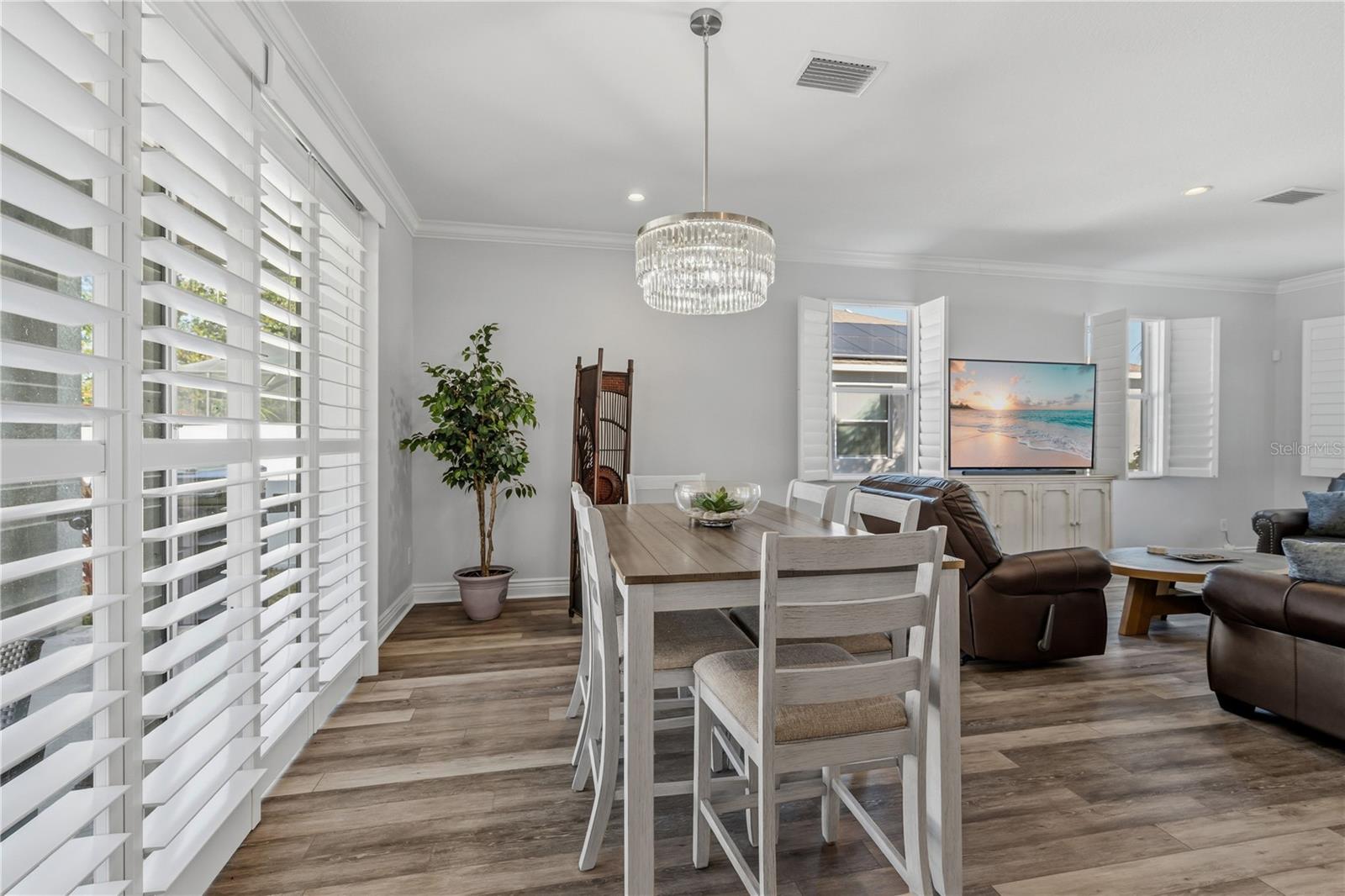 Image 13 of 42 For 7272 Cedarcrest Boulevard