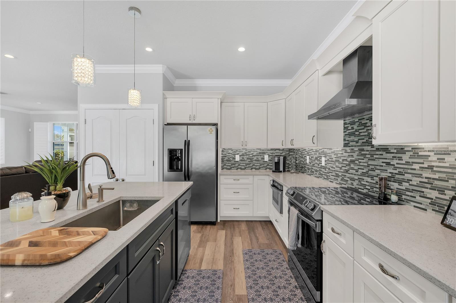 Image 17 of 42 For 7272 Cedarcrest Boulevard