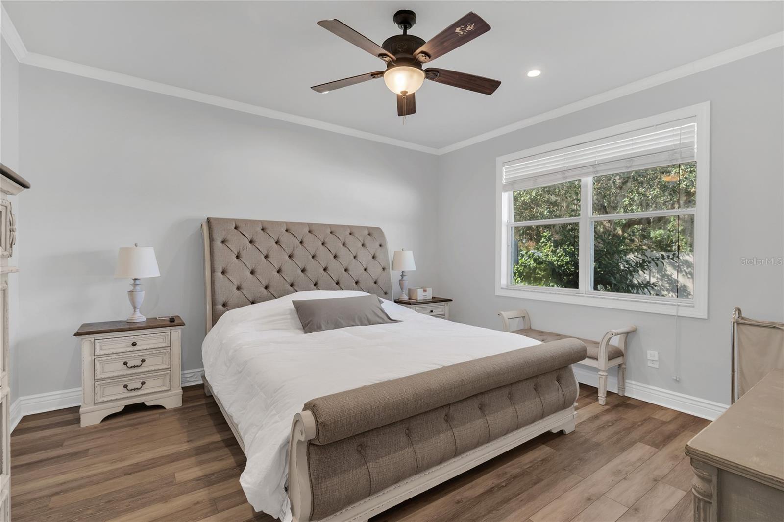 Image 18 of 42 For 7272 Cedarcrest Boulevard