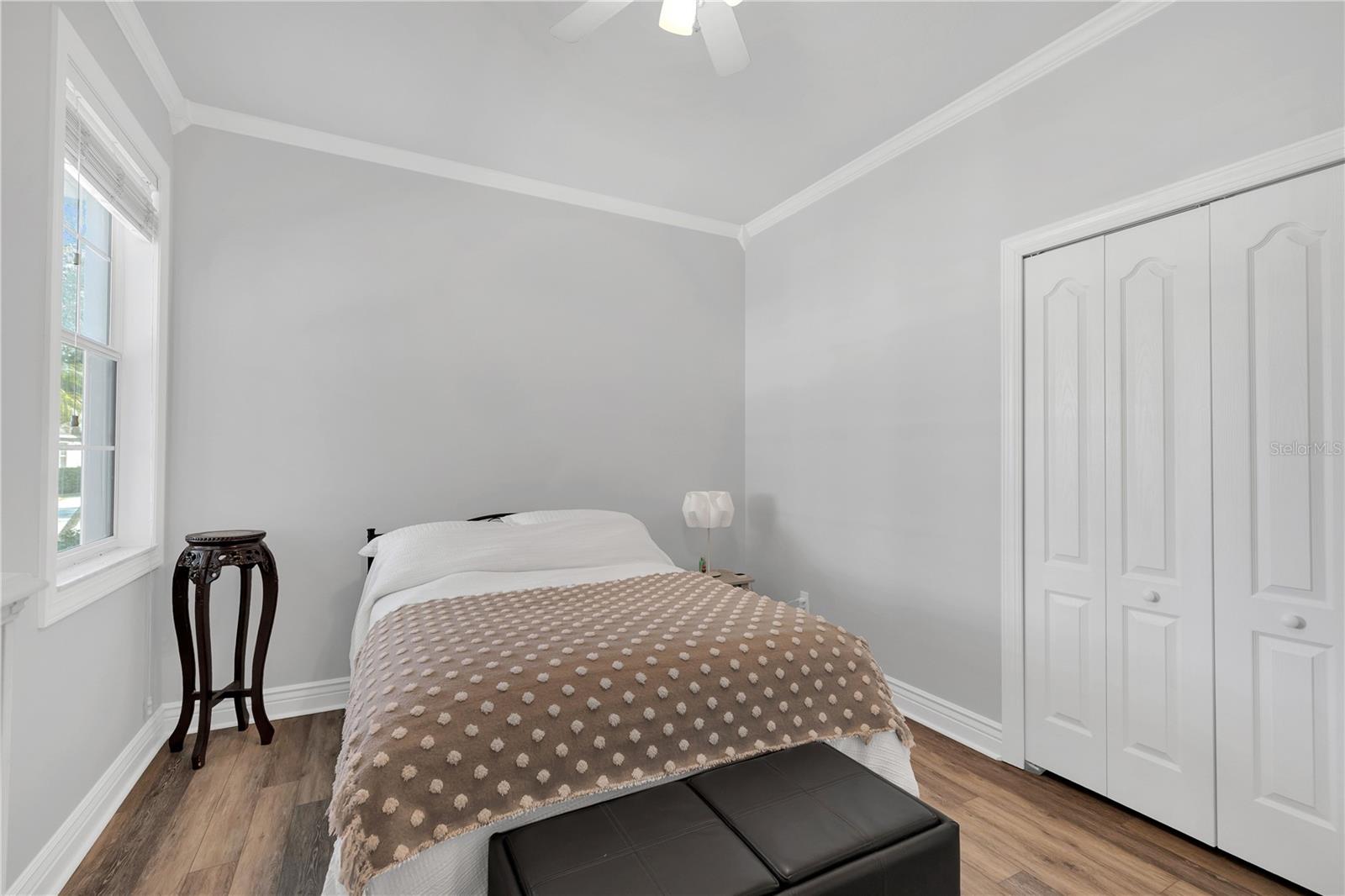 Image 24 of 42 For 7272 Cedarcrest Boulevard