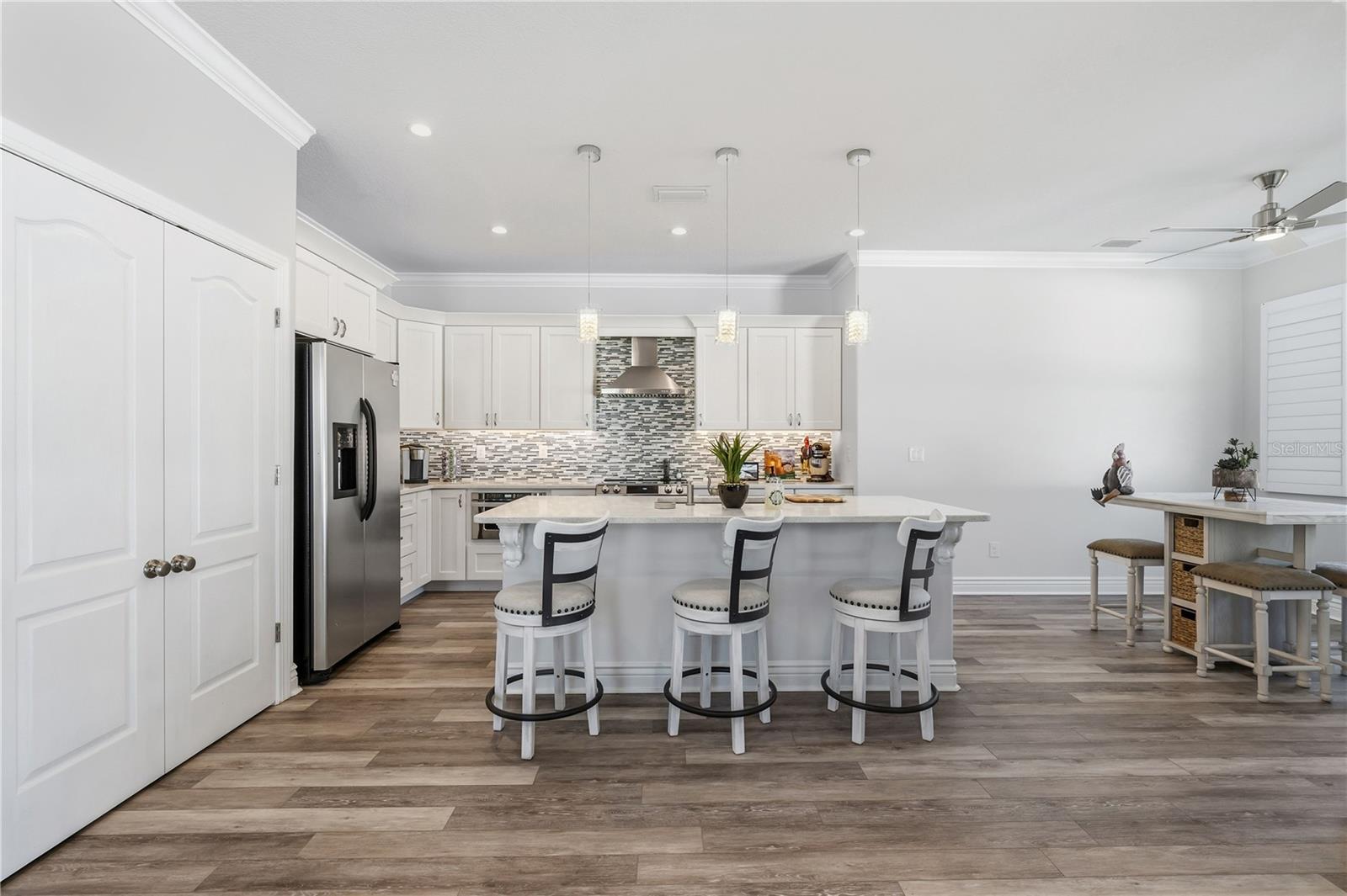 Image 7 of 42 For 7272 Cedarcrest Boulevard