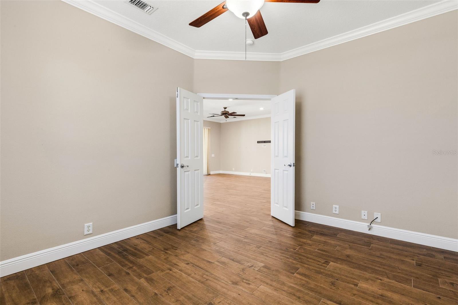 Image 12 of 59 For 3906 Whistlewood Circle