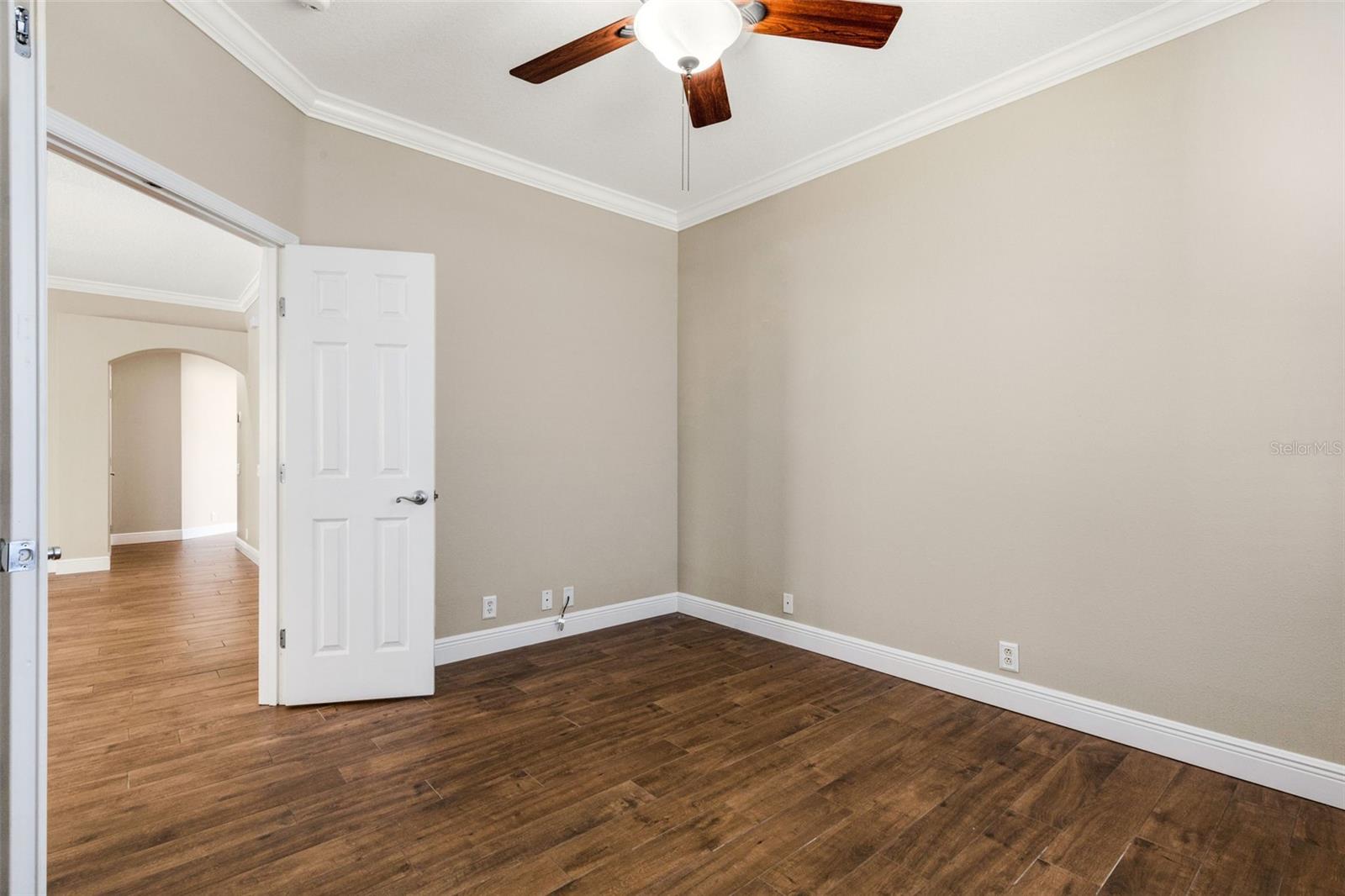 Image 13 of 59 For 3906 Whistlewood Circle