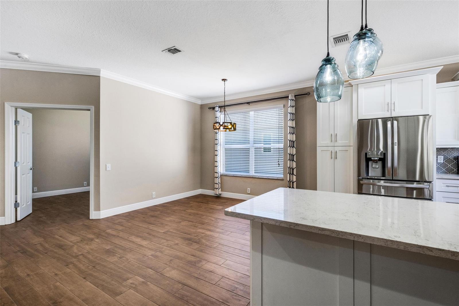 Image 16 of 59 For 3906 Whistlewood Circle