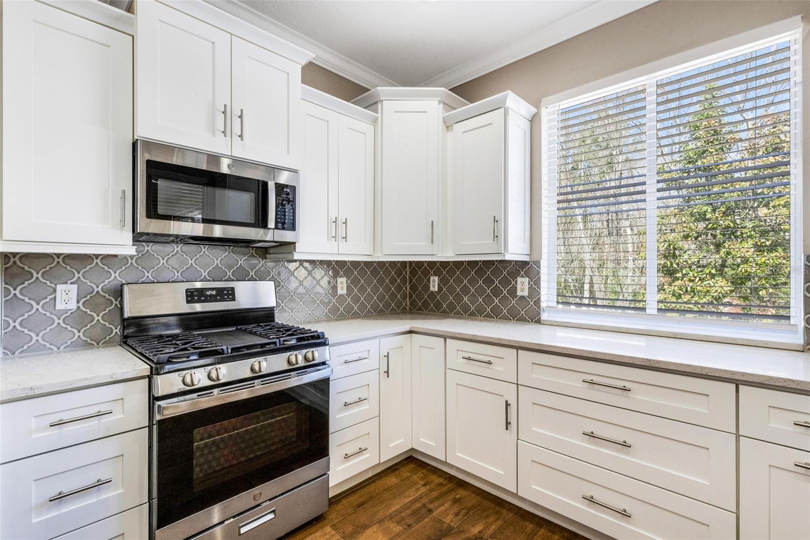 Image 22 of 59 For 3906 Whistlewood Circle