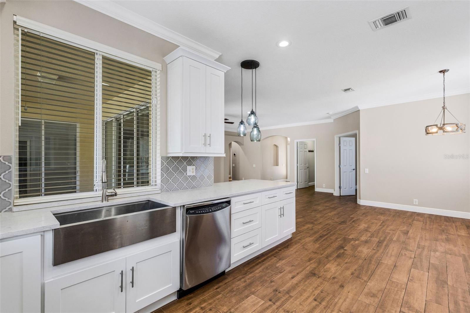 Image 23 of 59 For 3906 Whistlewood Circle