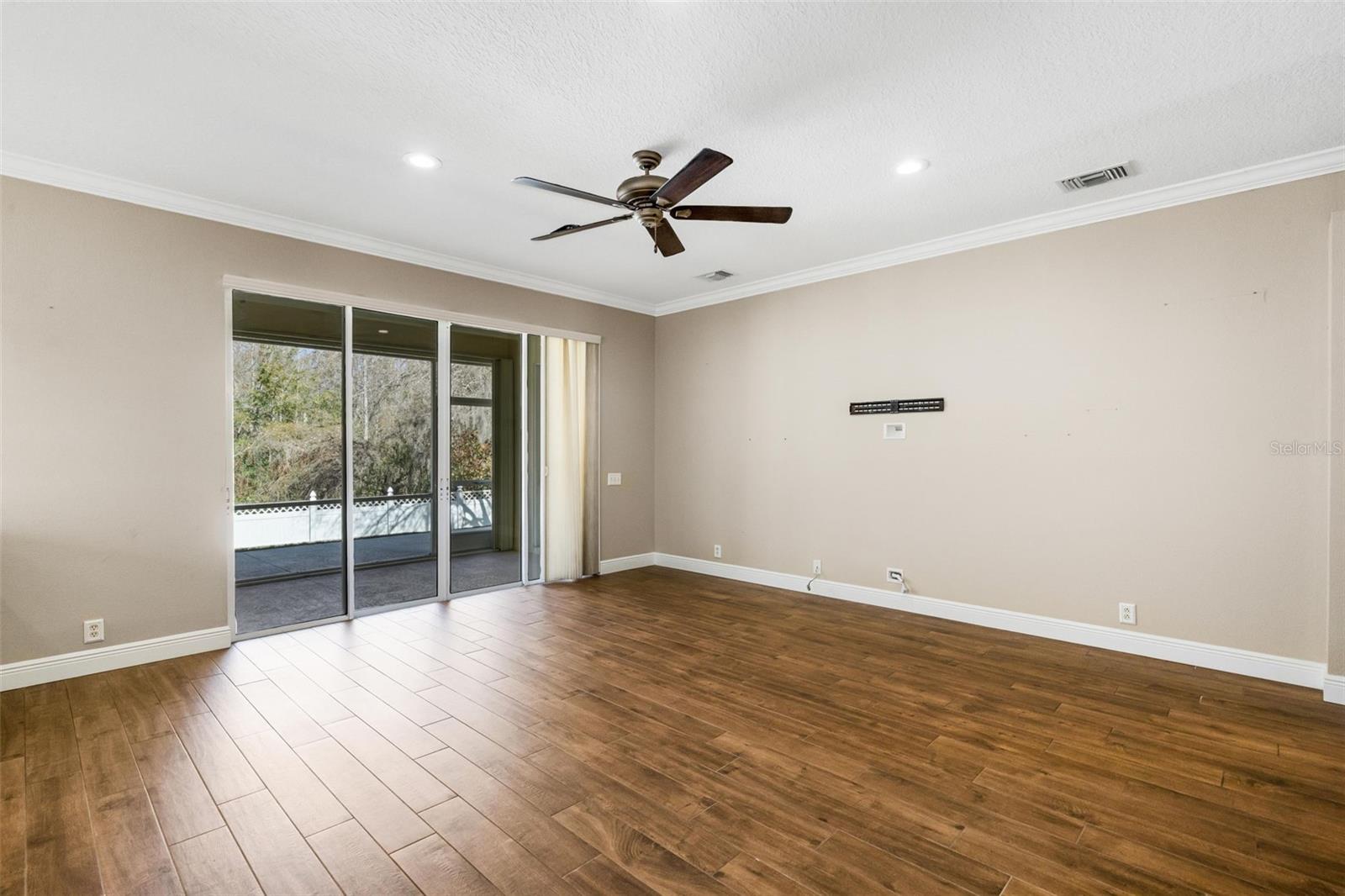 Image 26 of 59 For 3906 Whistlewood Circle