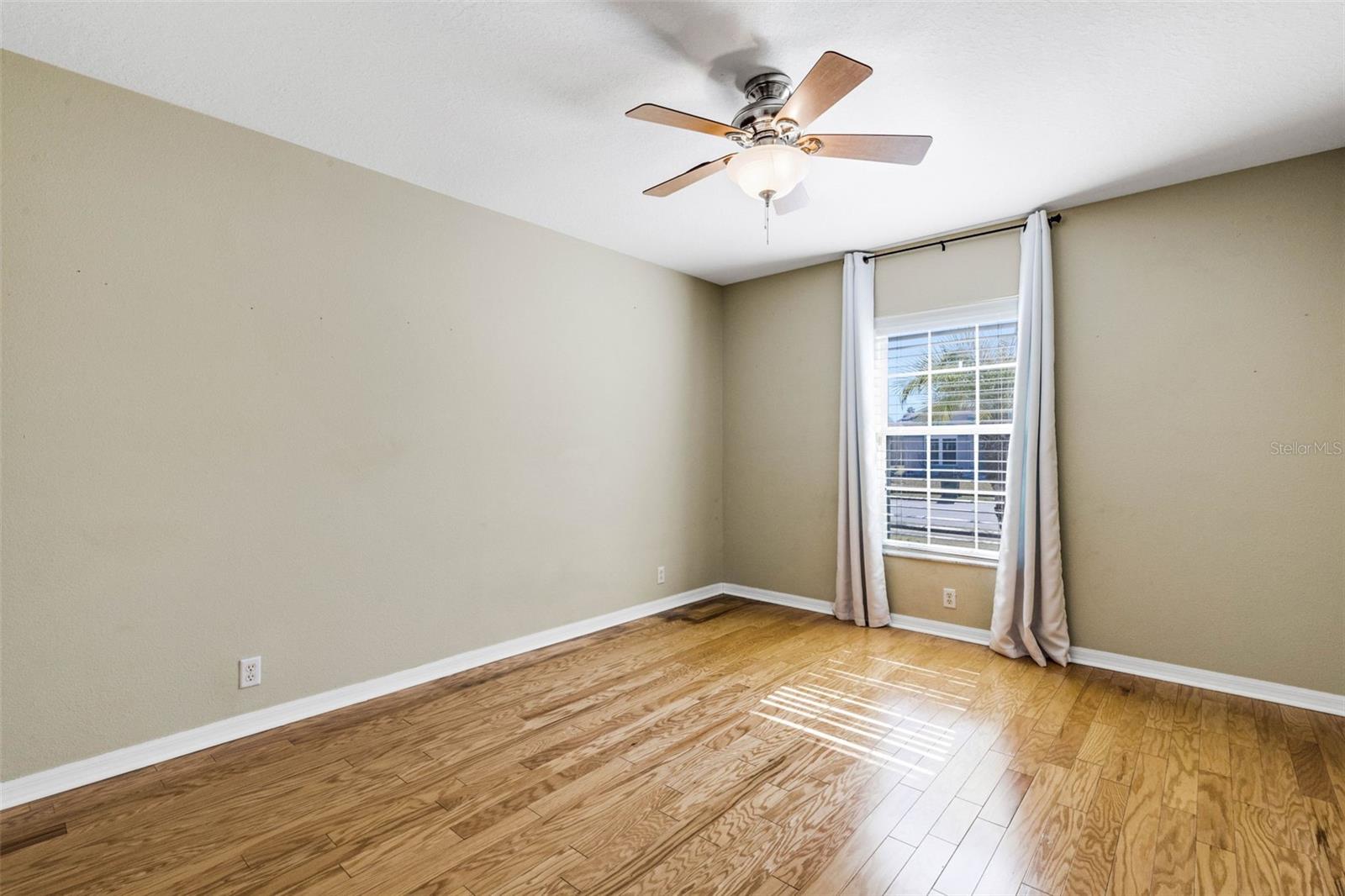 Image 42 of 59 For 3906 Whistlewood Circle