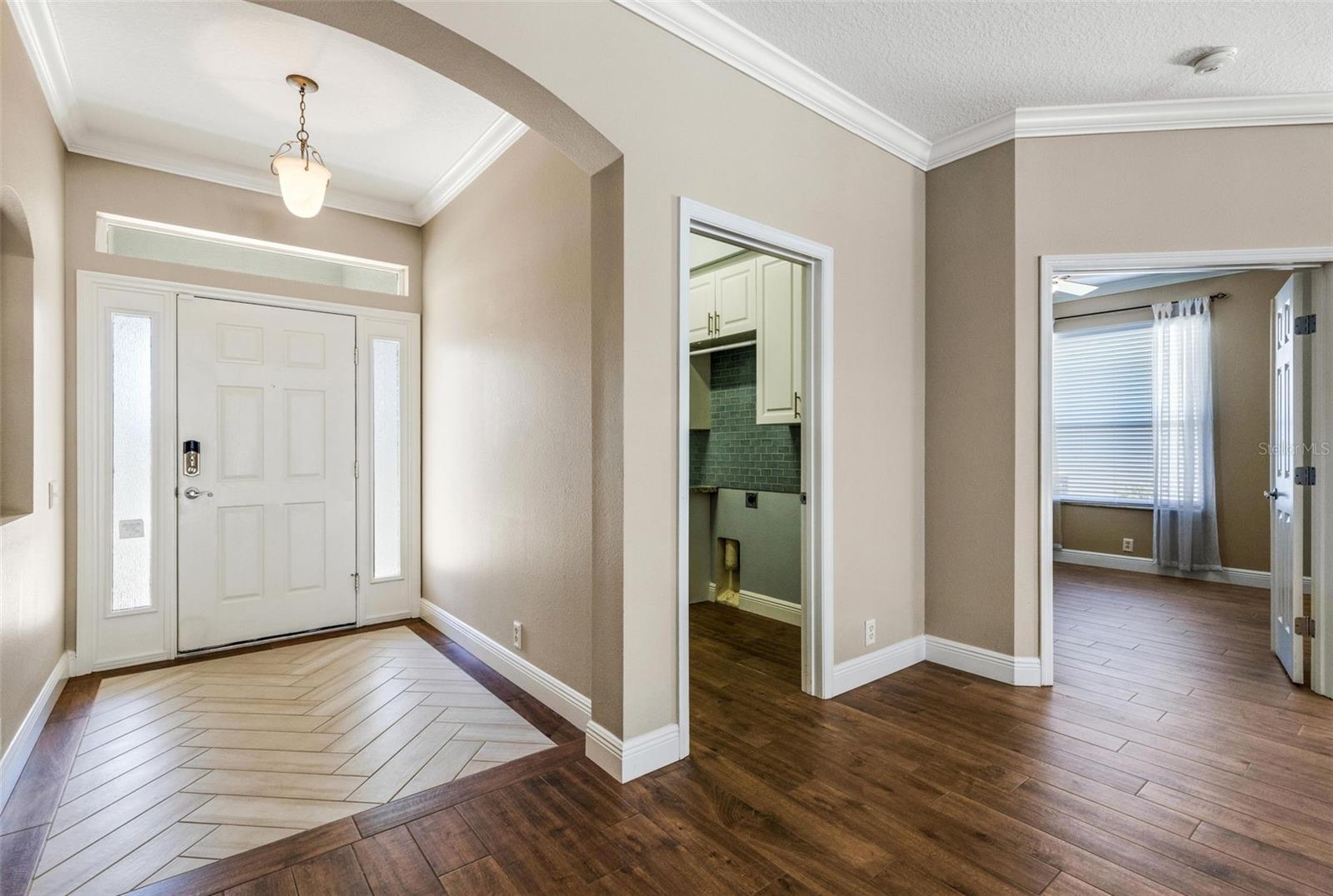 Image 8 of 59 For 3906 Whistlewood Circle