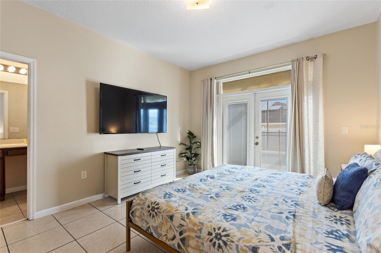 Image 17 of 36 For 165 Captain Hook Way