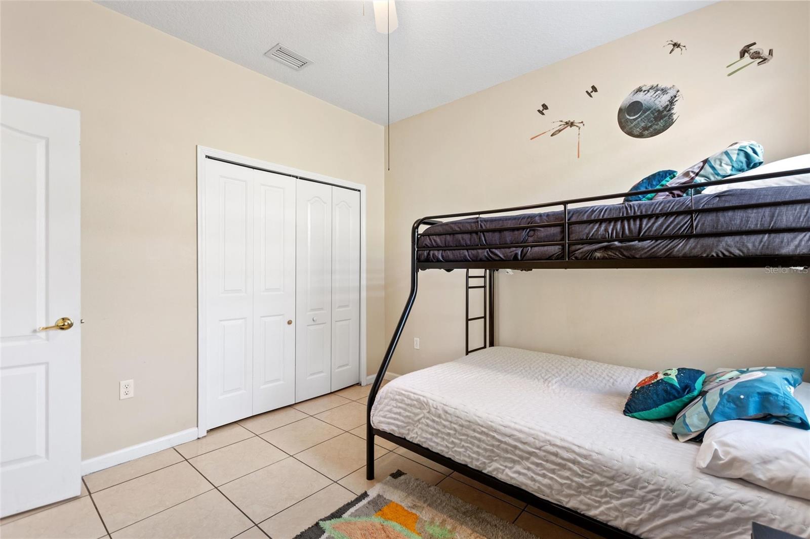 Image 32 of 36 For 165 Captain Hook Way