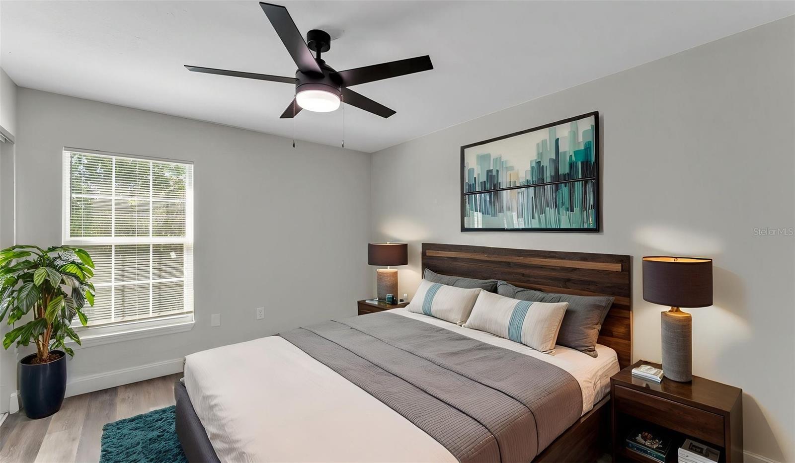 Image 3 of 12 For 1100 Lowry Avenue 38