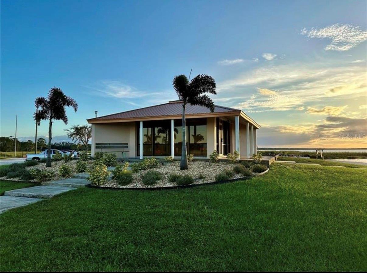 Image 13 of 23 For 903 Hibiscus Drive