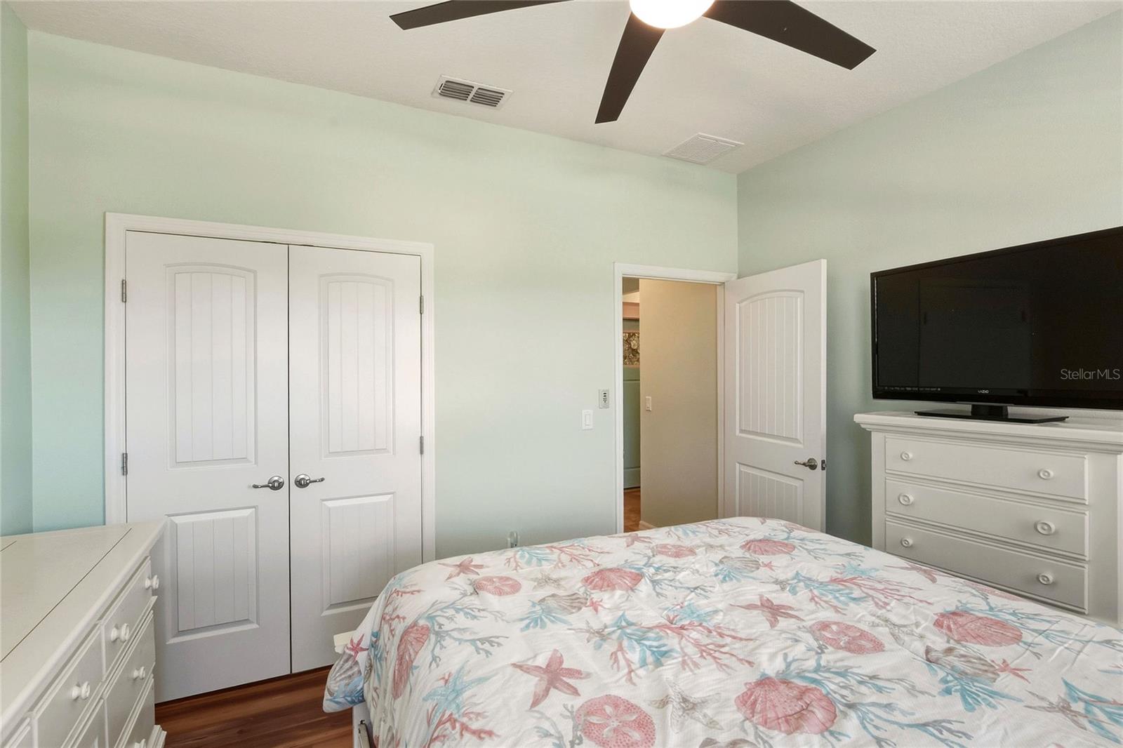 Image 10 of 59 For 5828 Marsh Landing Drive