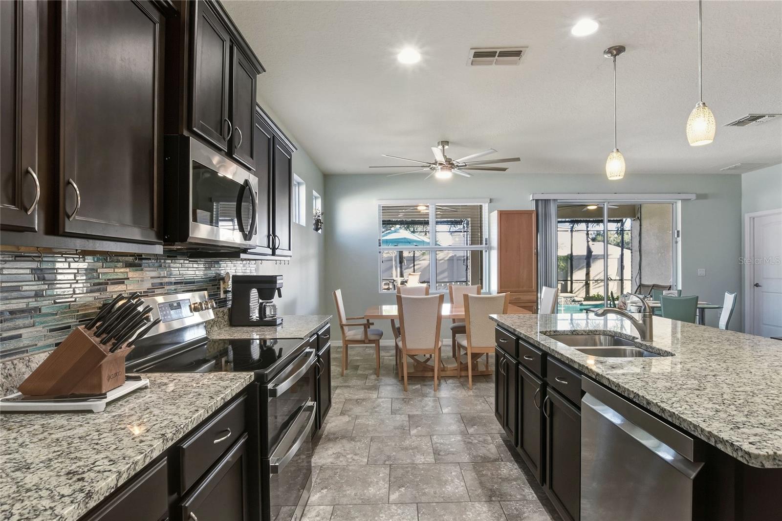 Image 21 of 59 For 5828 Marsh Landing Drive