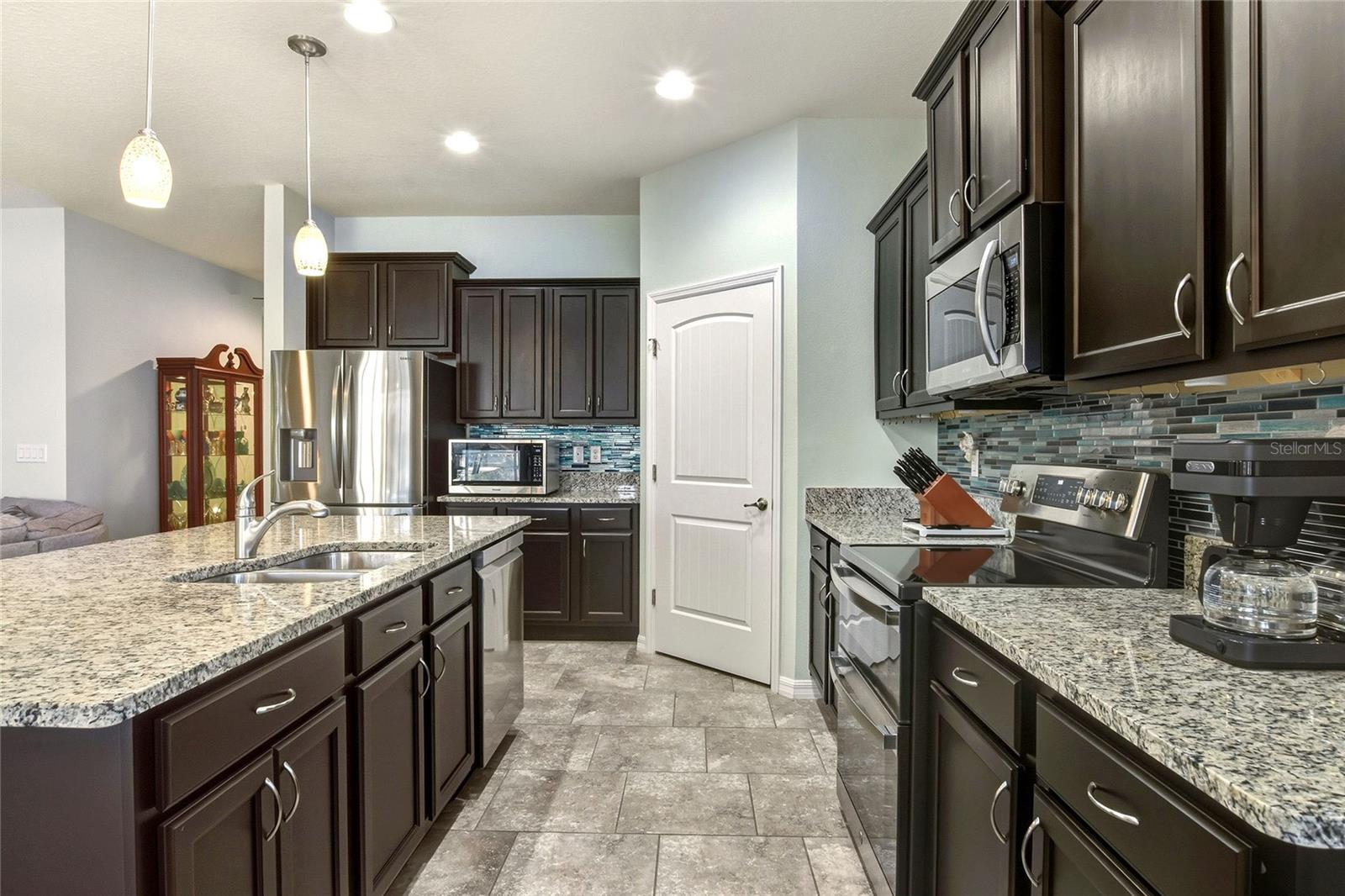 Image 22 of 59 For 5828 Marsh Landing Drive