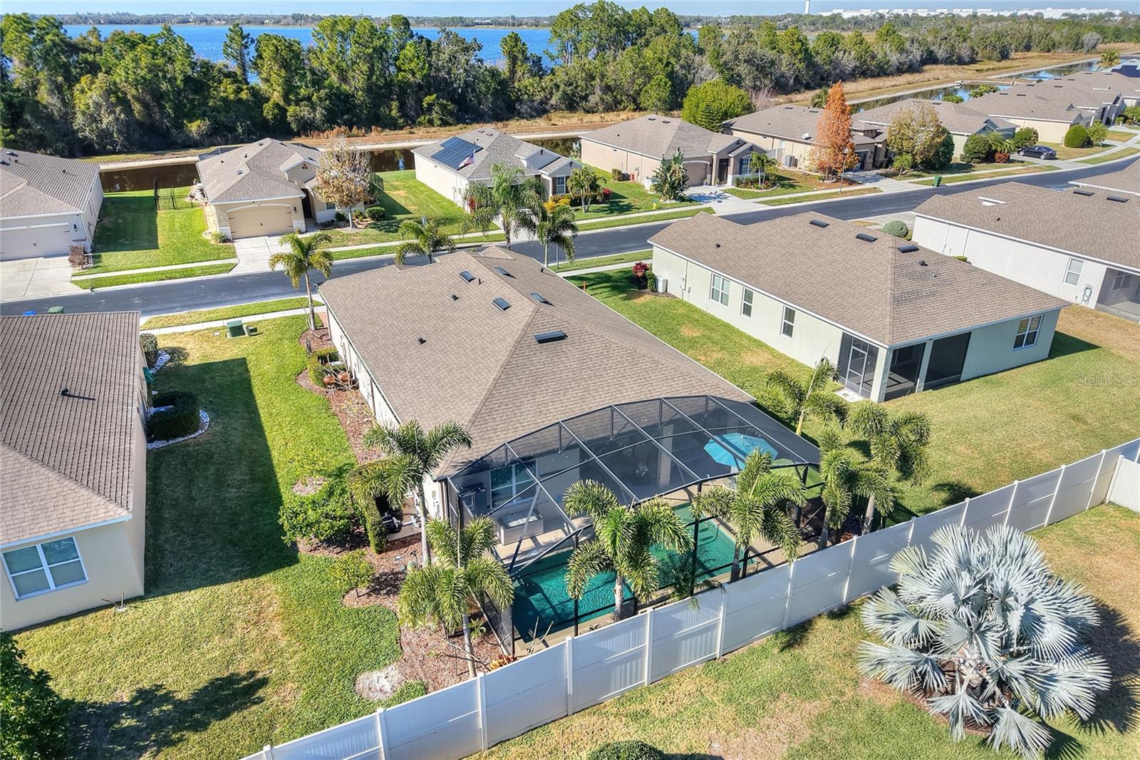 Image 5 of 59 For 5828 Marsh Landing Drive