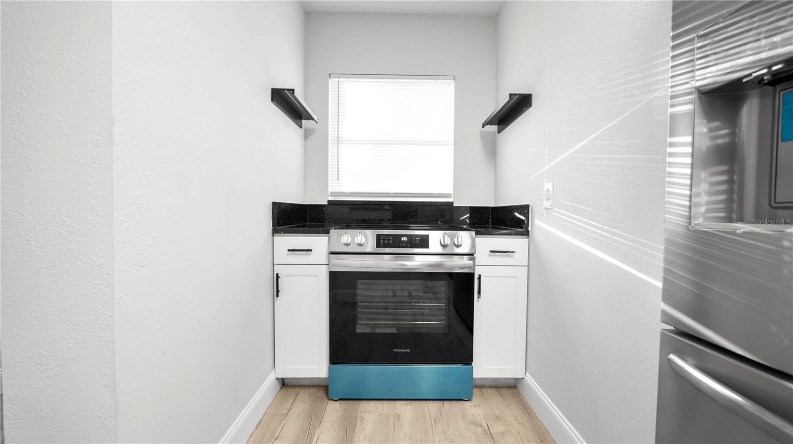 Image 23 of 50 For 739 Belair Avenue