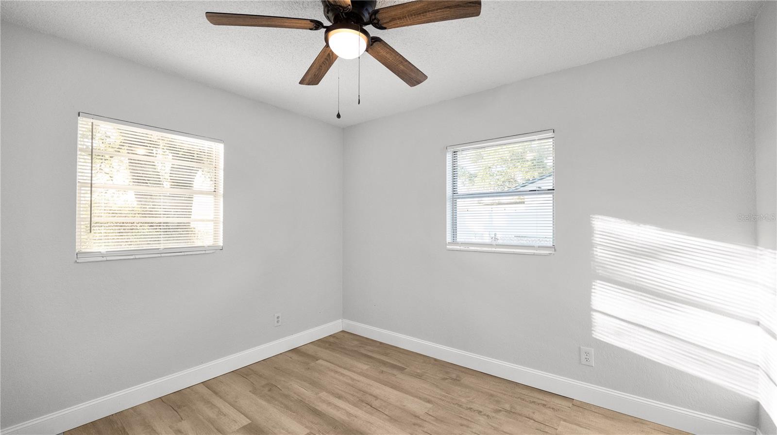 Image 39 of 50 For 739 Belair Avenue