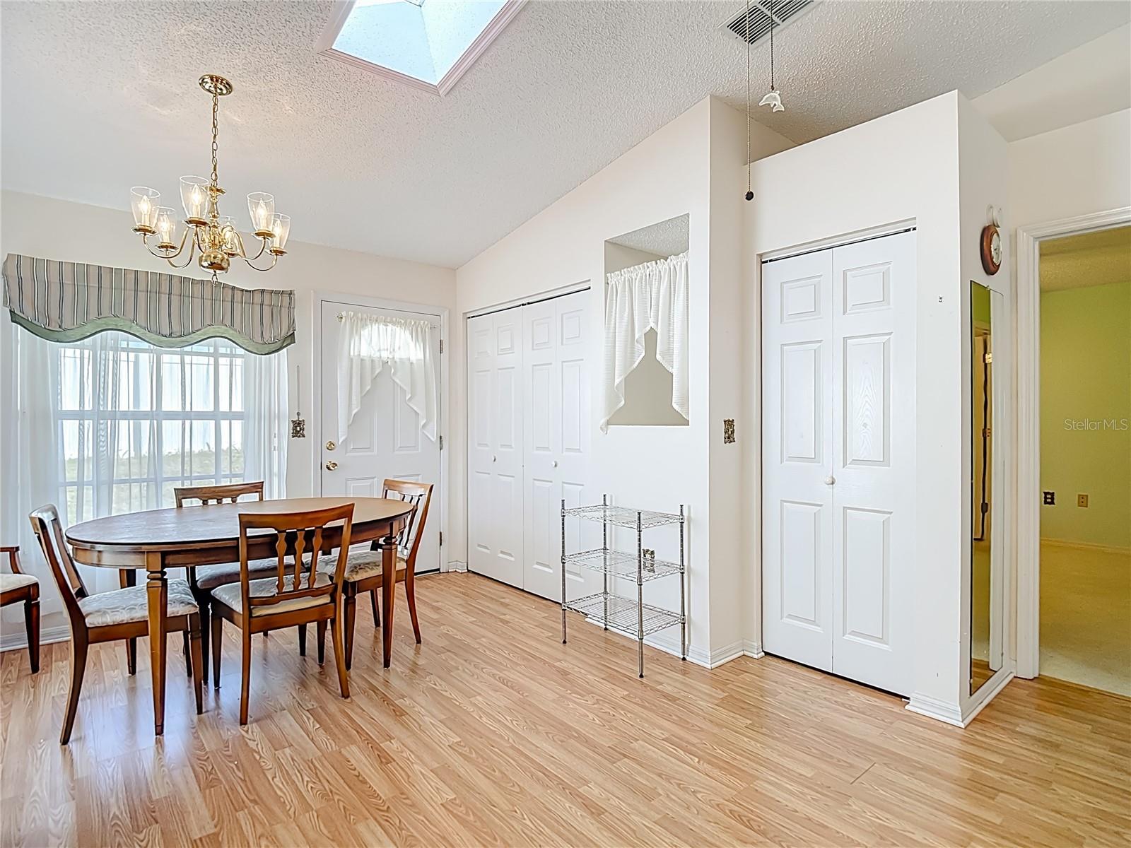 Image 16 of 58 For 38460 Cottonwood Place 38460