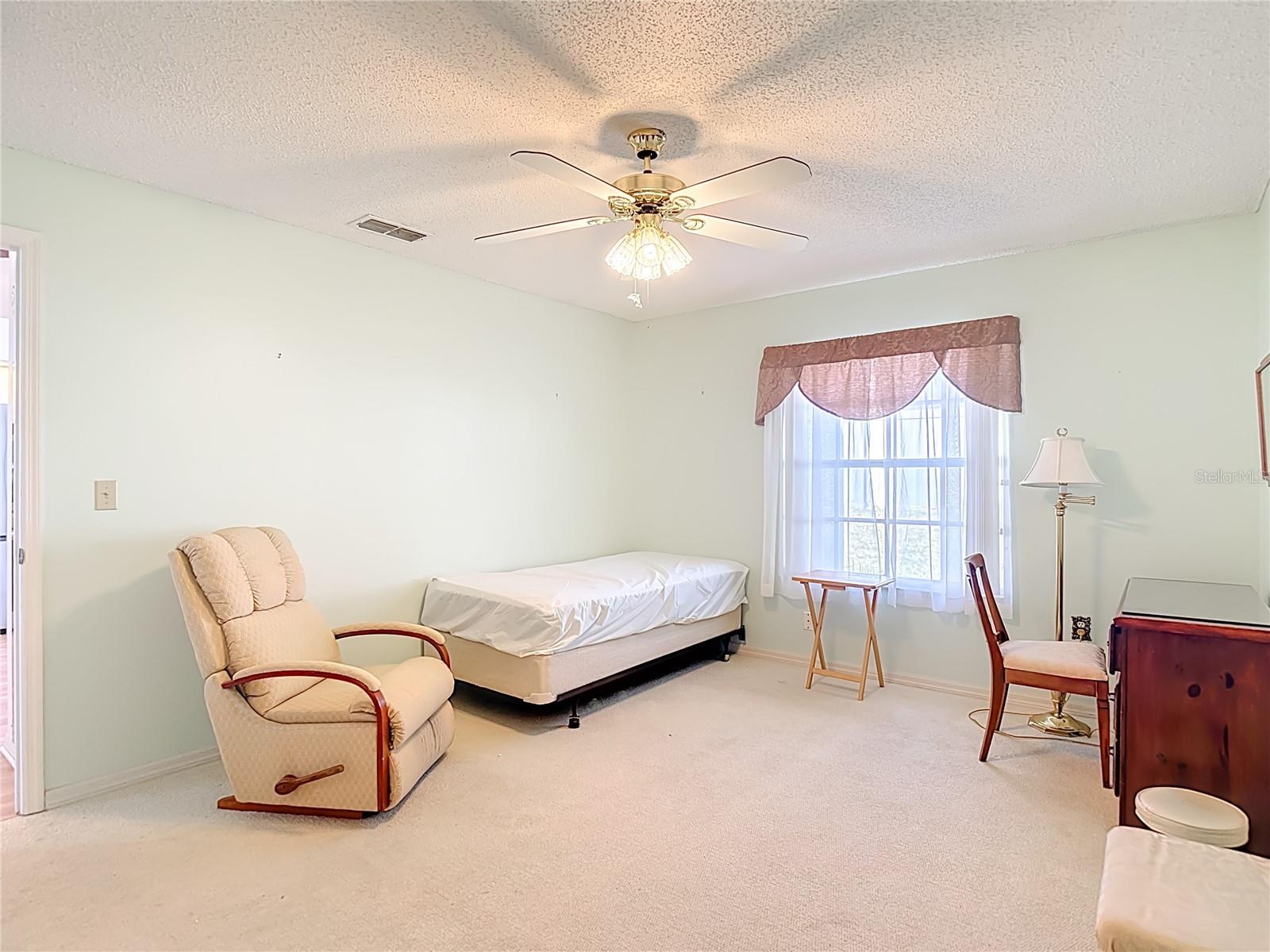 Image 23 of 58 For 38460 Cottonwood Place 38460