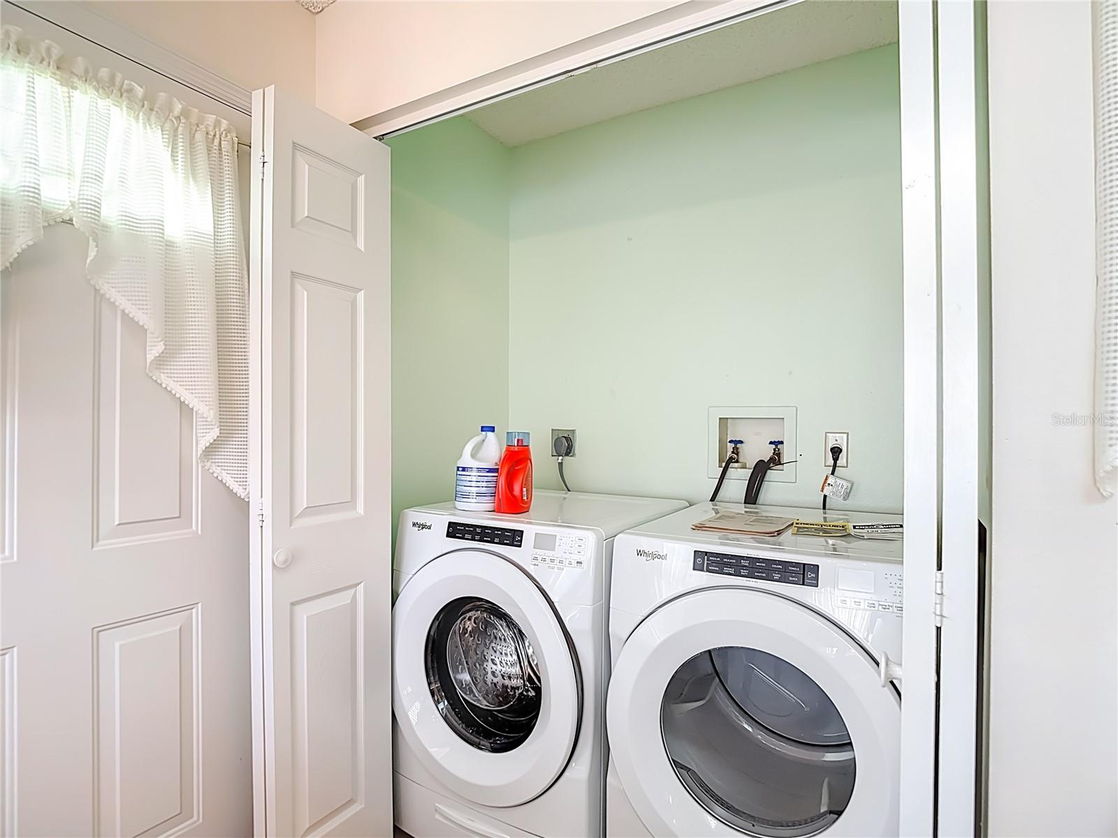 Image 32 of 58 For 38460 Cottonwood Place 38460