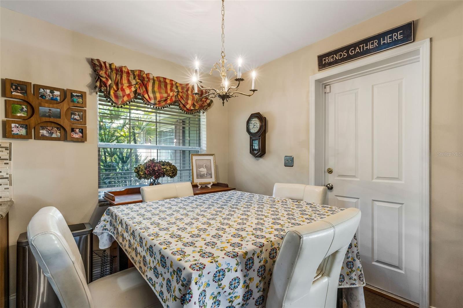 Image 19 of 46 For 2722 Collins Avenue