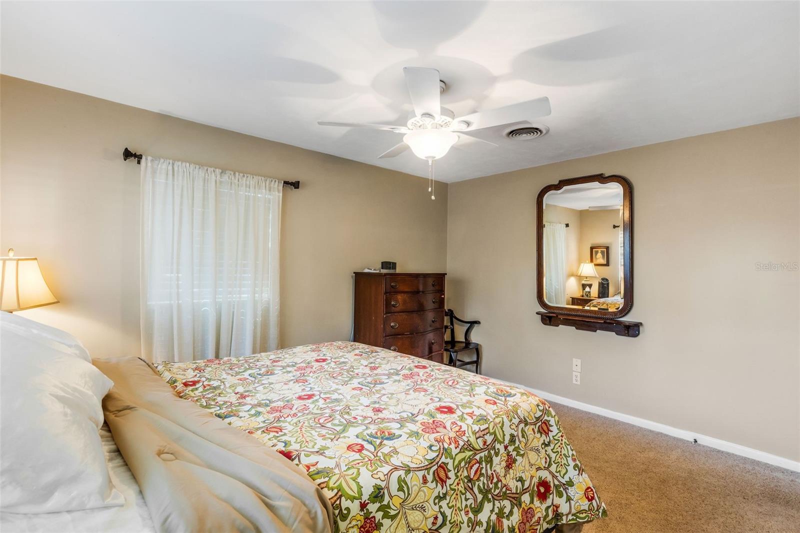 Image 24 of 46 For 2722 Collins Avenue