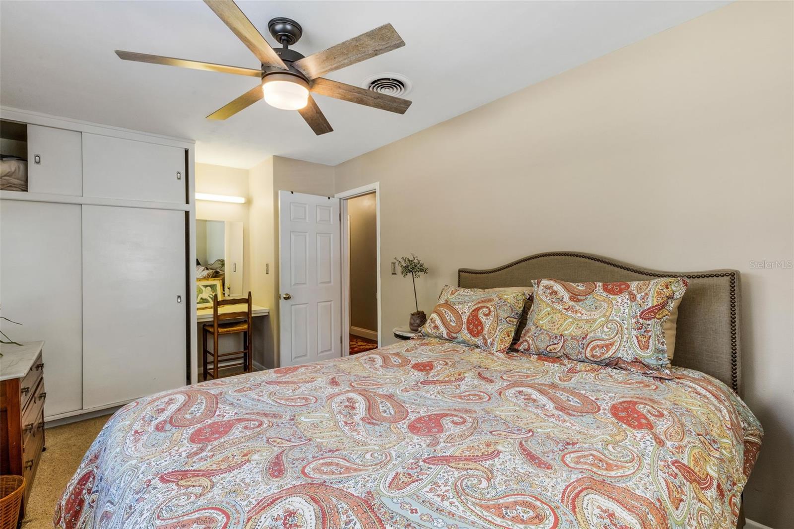 Image 28 of 46 For 2722 Collins Avenue