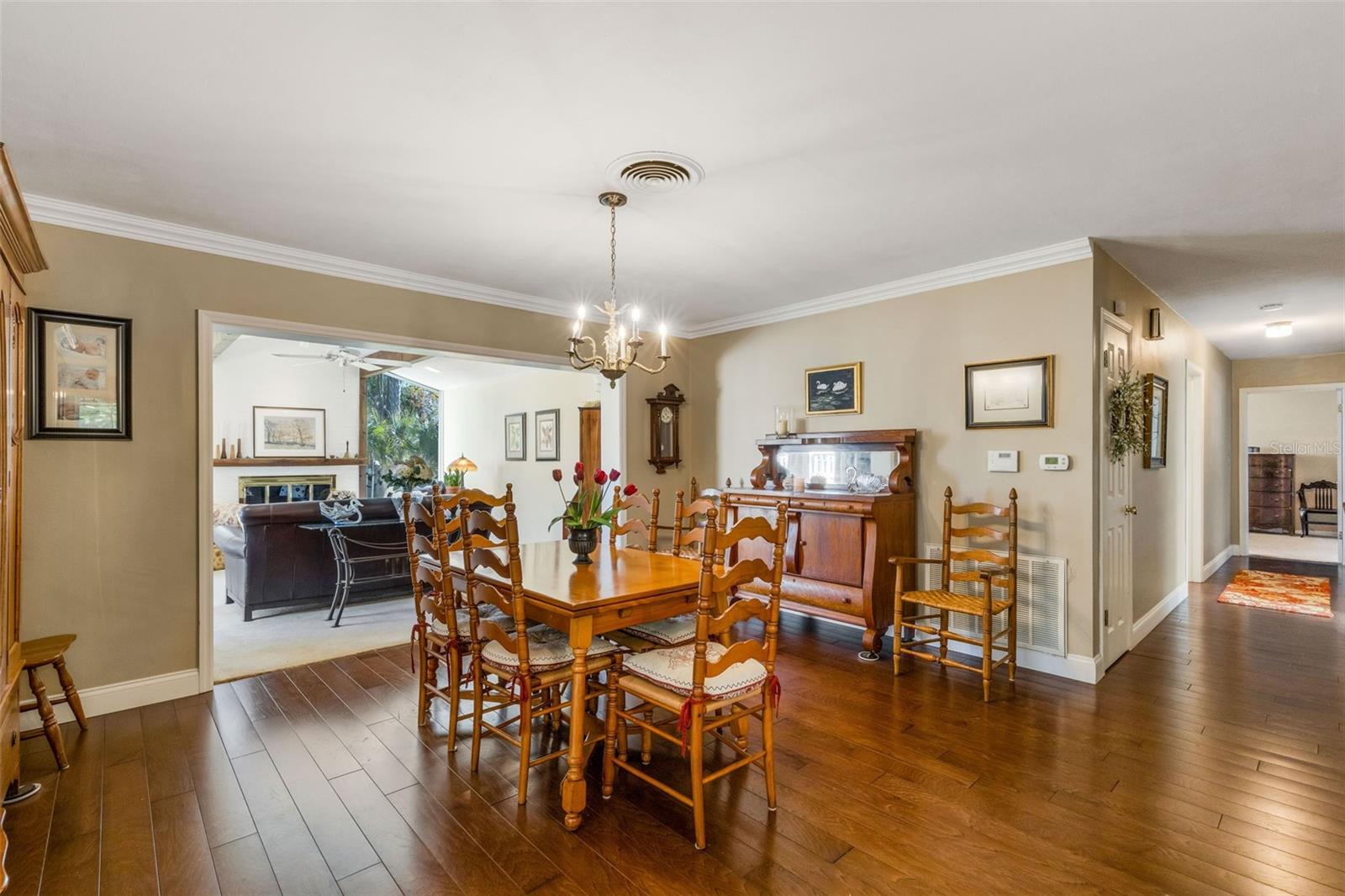 Image 4 of 46 For 2722 Collins Avenue