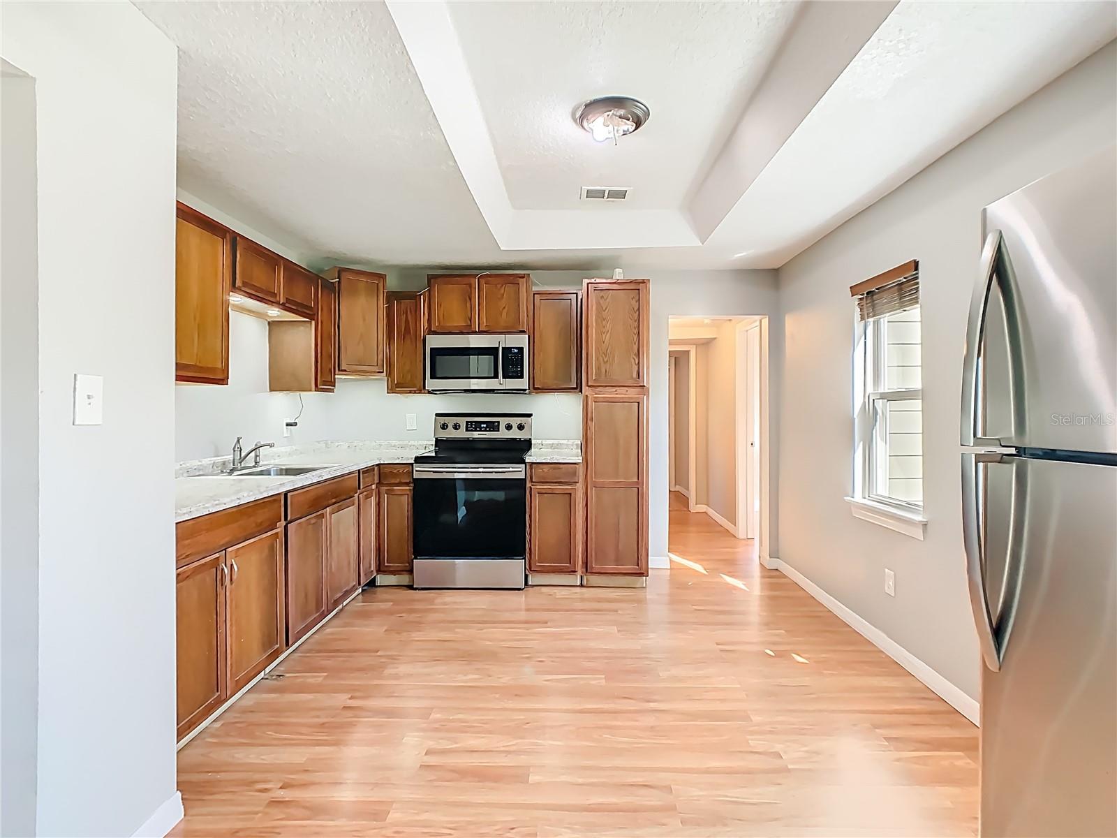 Image 11 of 43 For 1223 Sycamore Street