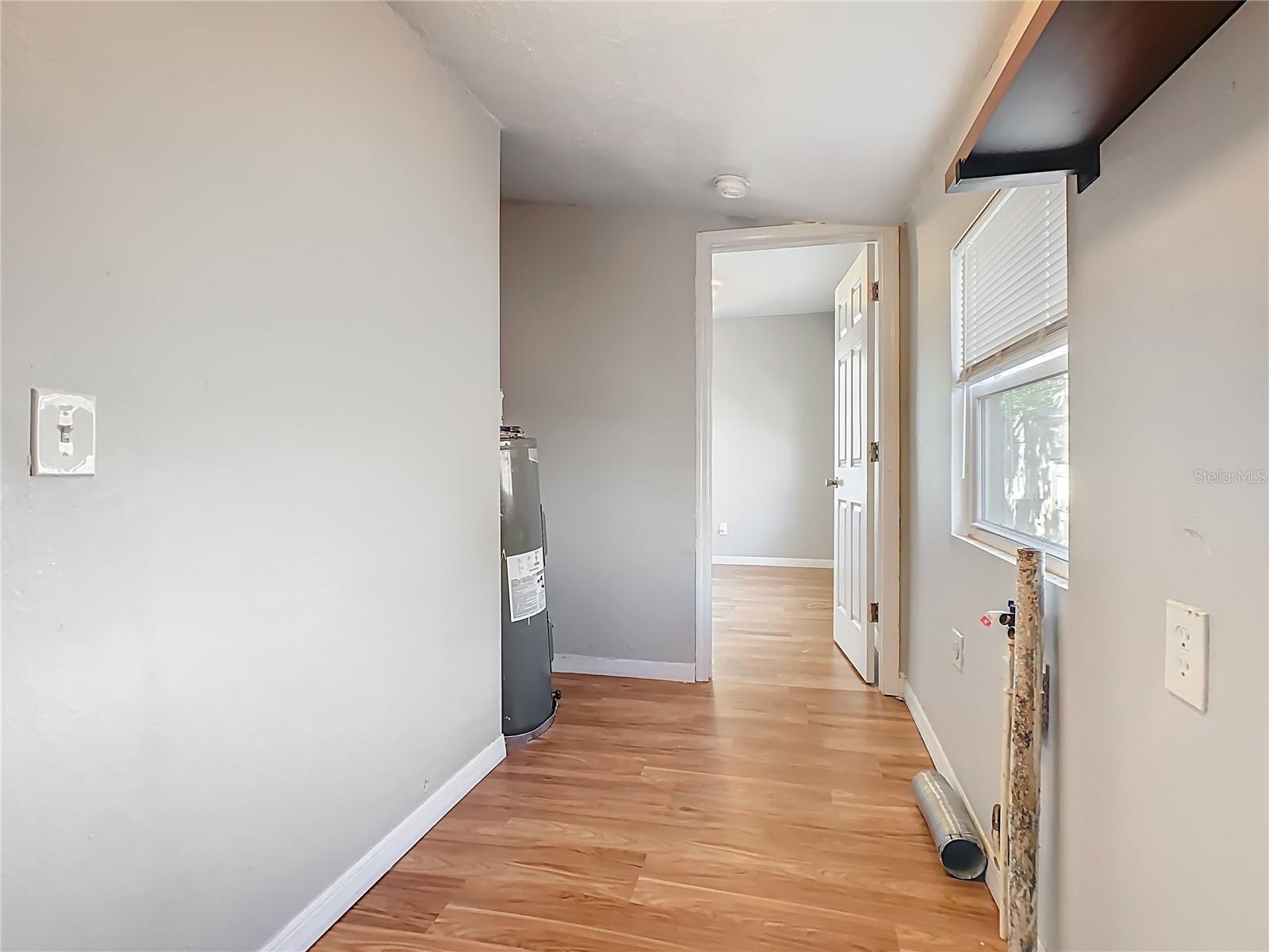 Image 31 of 43 For 1223 Sycamore Street