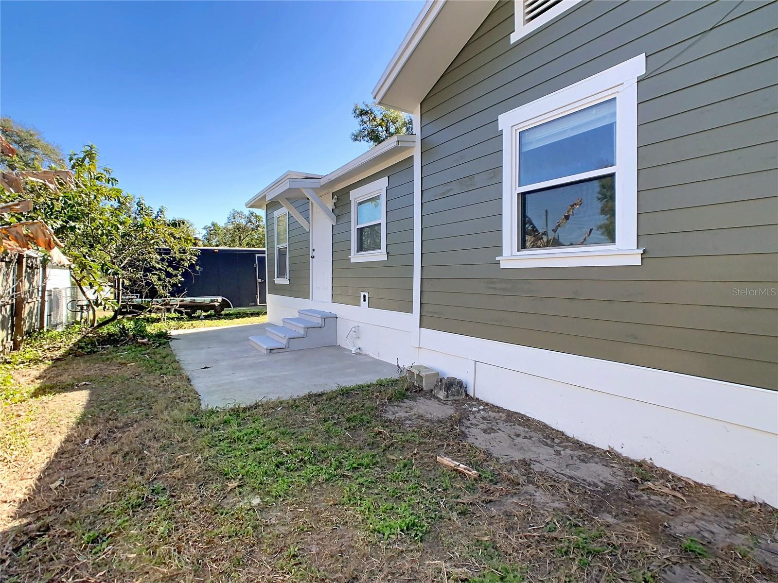 Image 37 of 43 For 1223 Sycamore Street