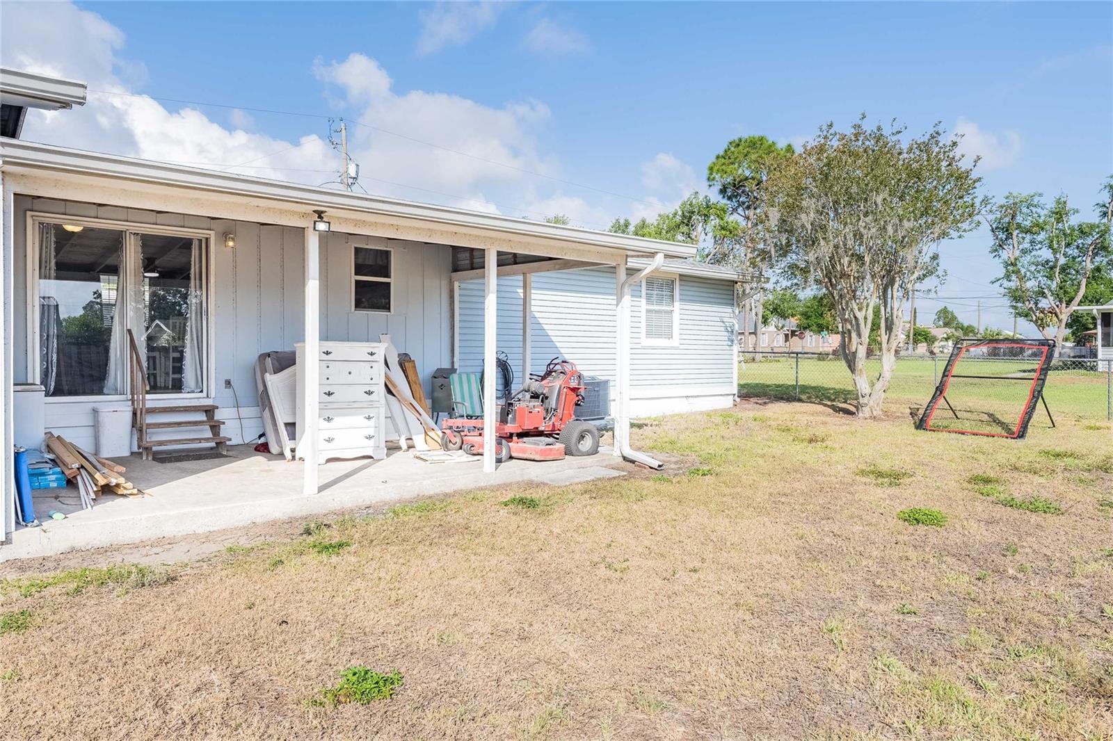 Image 32 of 38 For 729 Lake Avenue