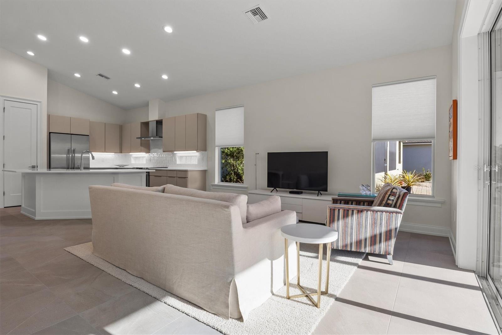 Image 17 of 67 For 7826 Lake James Boulevard