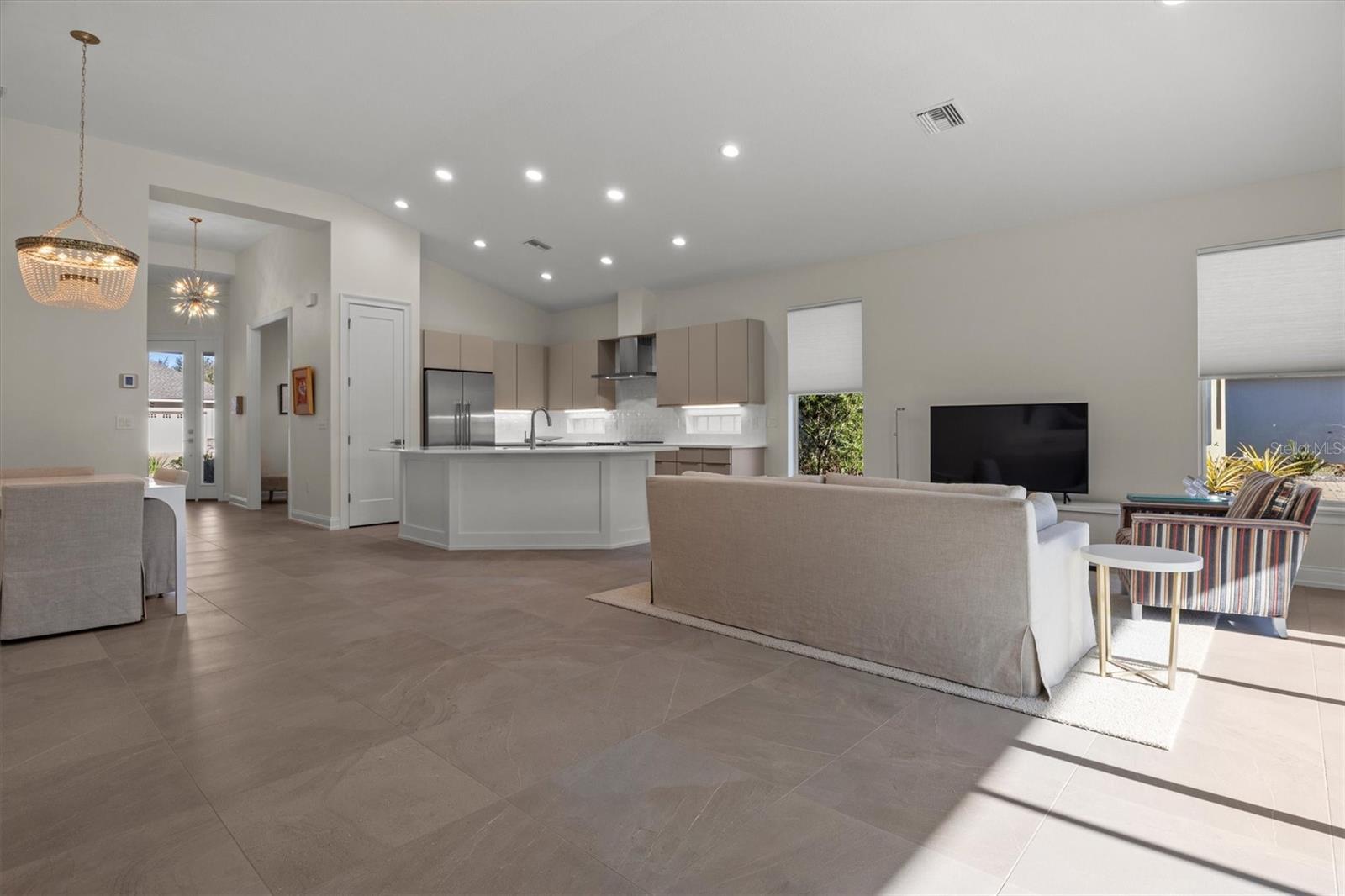 Image 19 of 67 For 7826 Lake James Boulevard