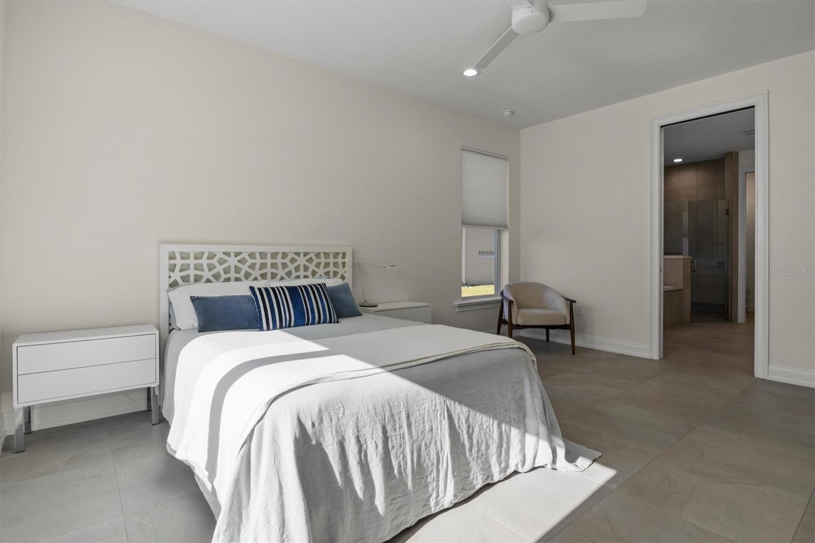 Image 21 of 67 For 7826 Lake James Boulevard