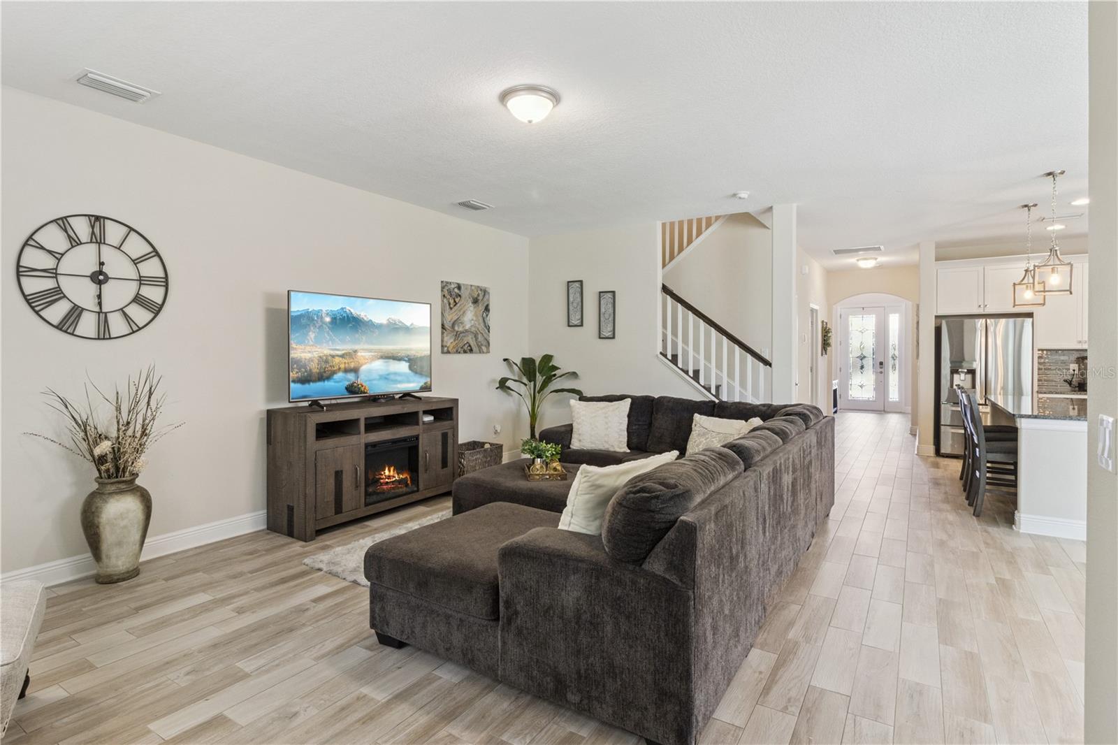 Image 12 of 60 For 3960 Aquilla Drive