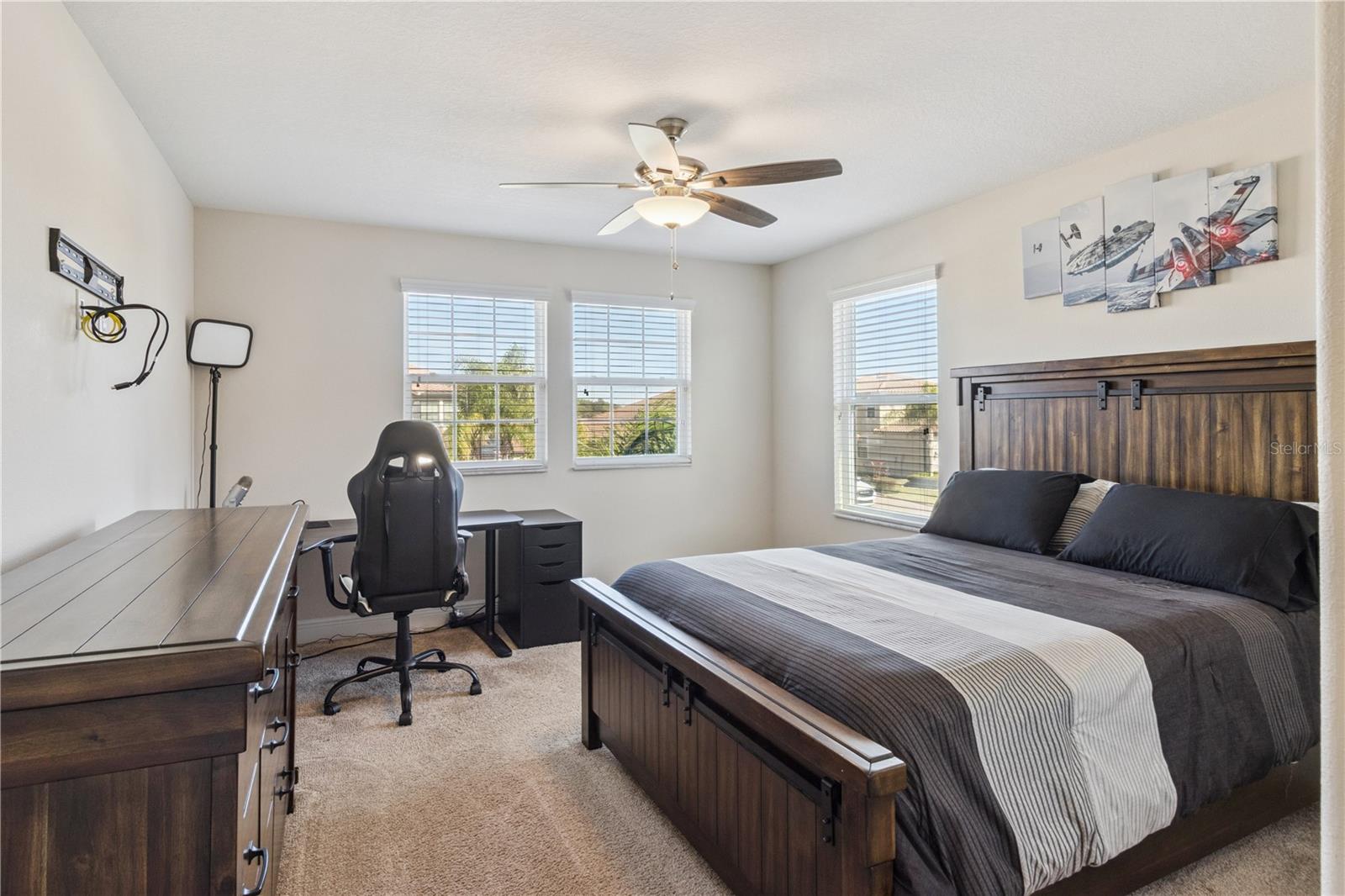 Image 29 of 60 For 3960 Aquilla Drive