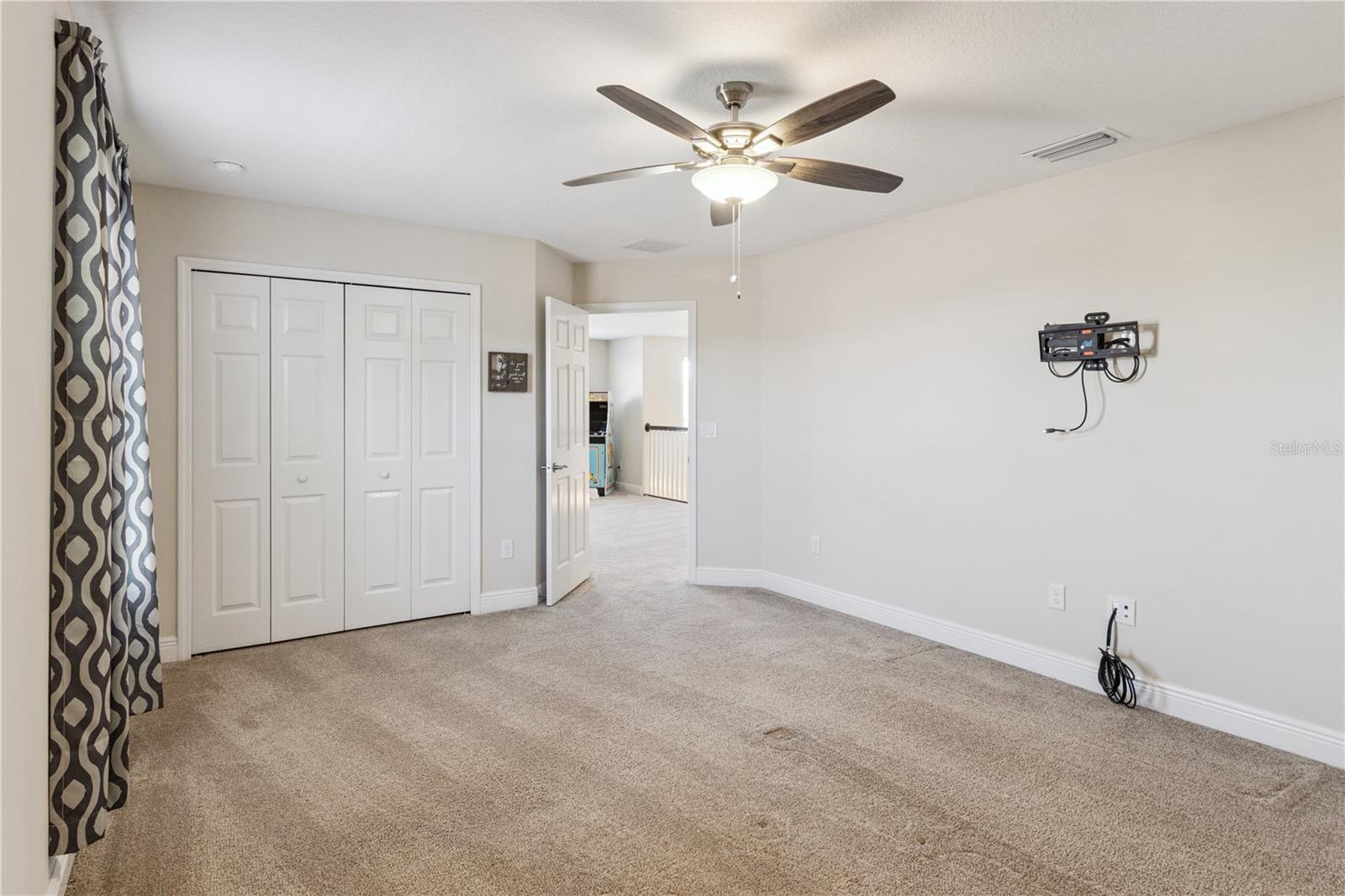 Image 32 of 60 For 3960 Aquilla Drive