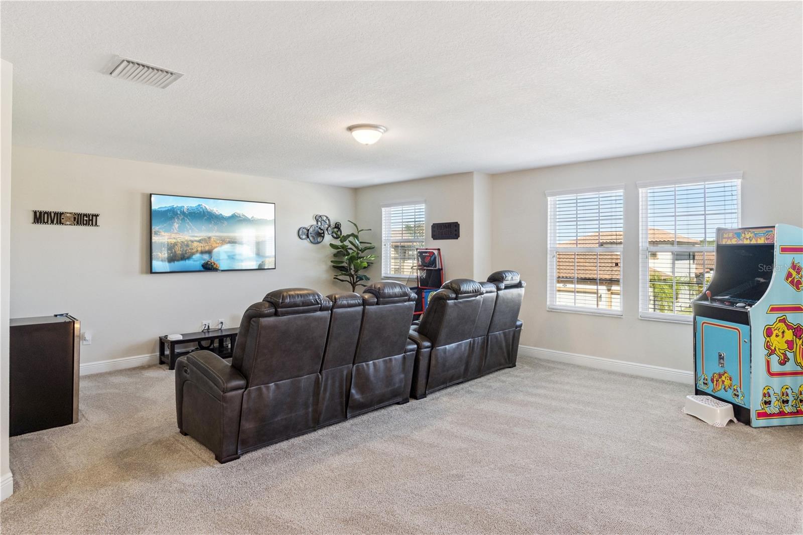 Image 33 of 60 For 3960 Aquilla Drive