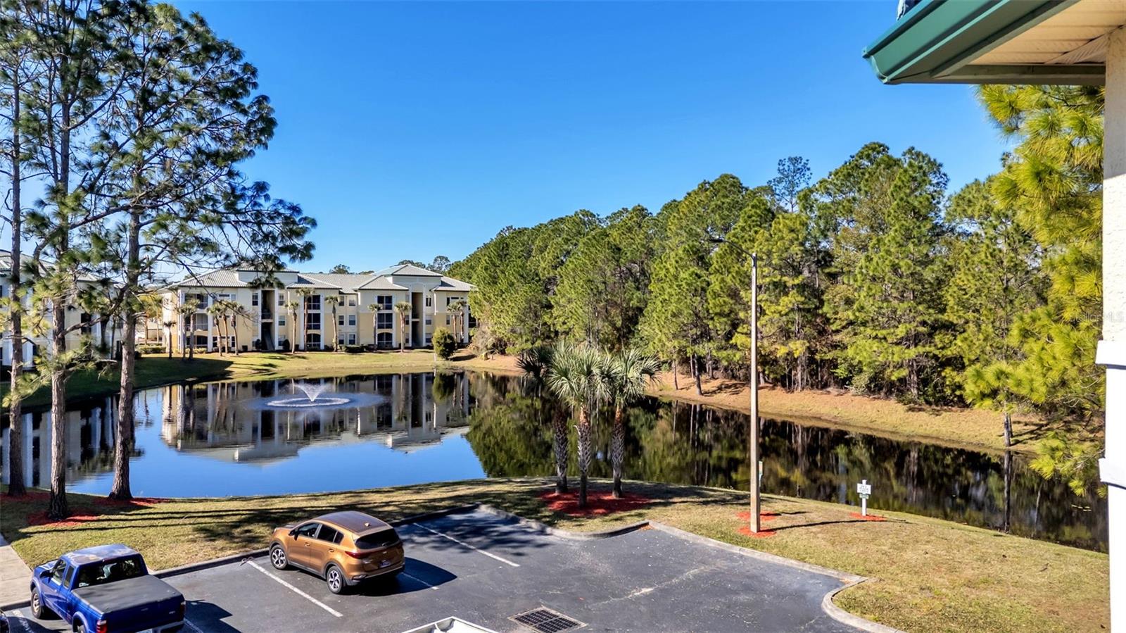 Image 7 of 50 For 8901 Legacy Court 201