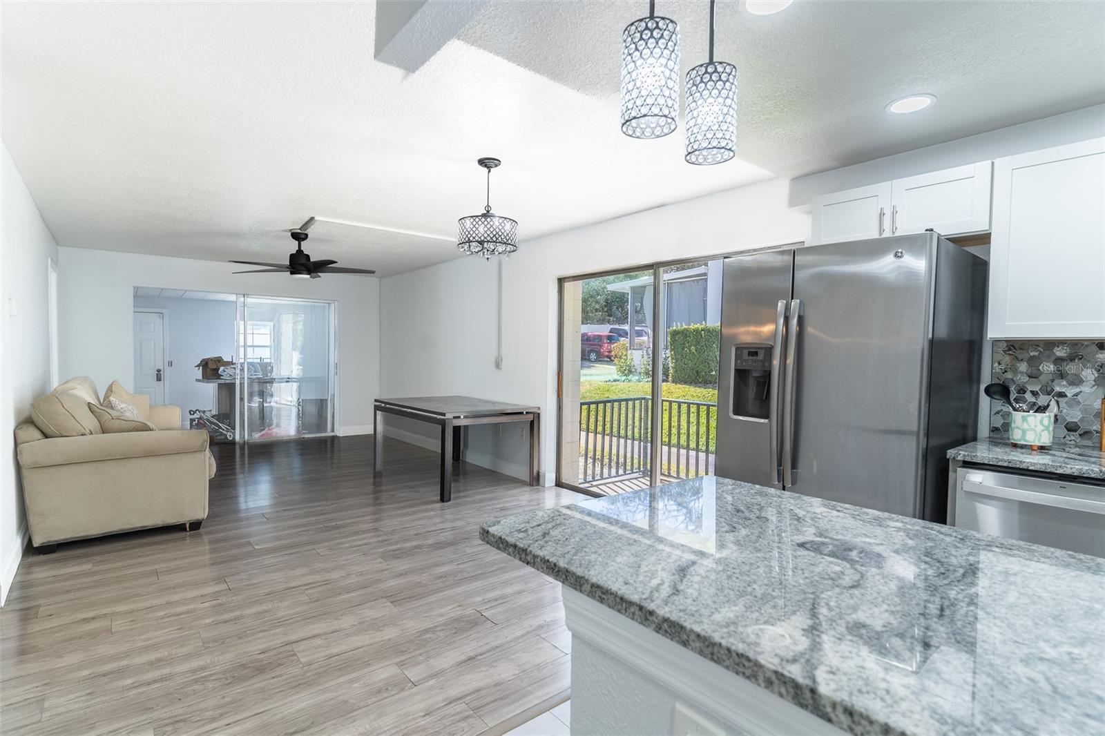 Image 3 of 13 For 1550 11th Street Ne D1