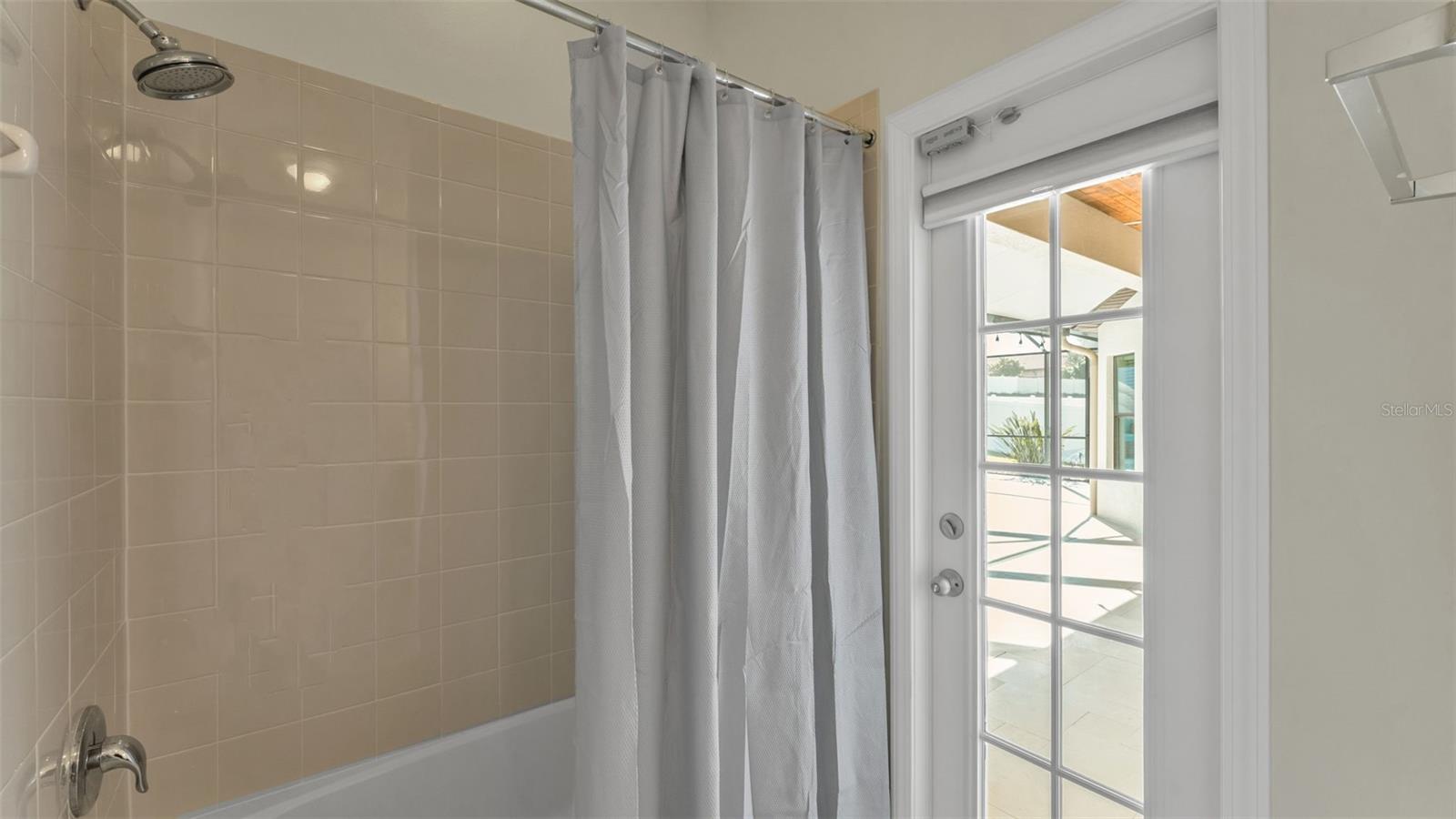 Image 23 of 66 For 3939 Sunset Lake Drive