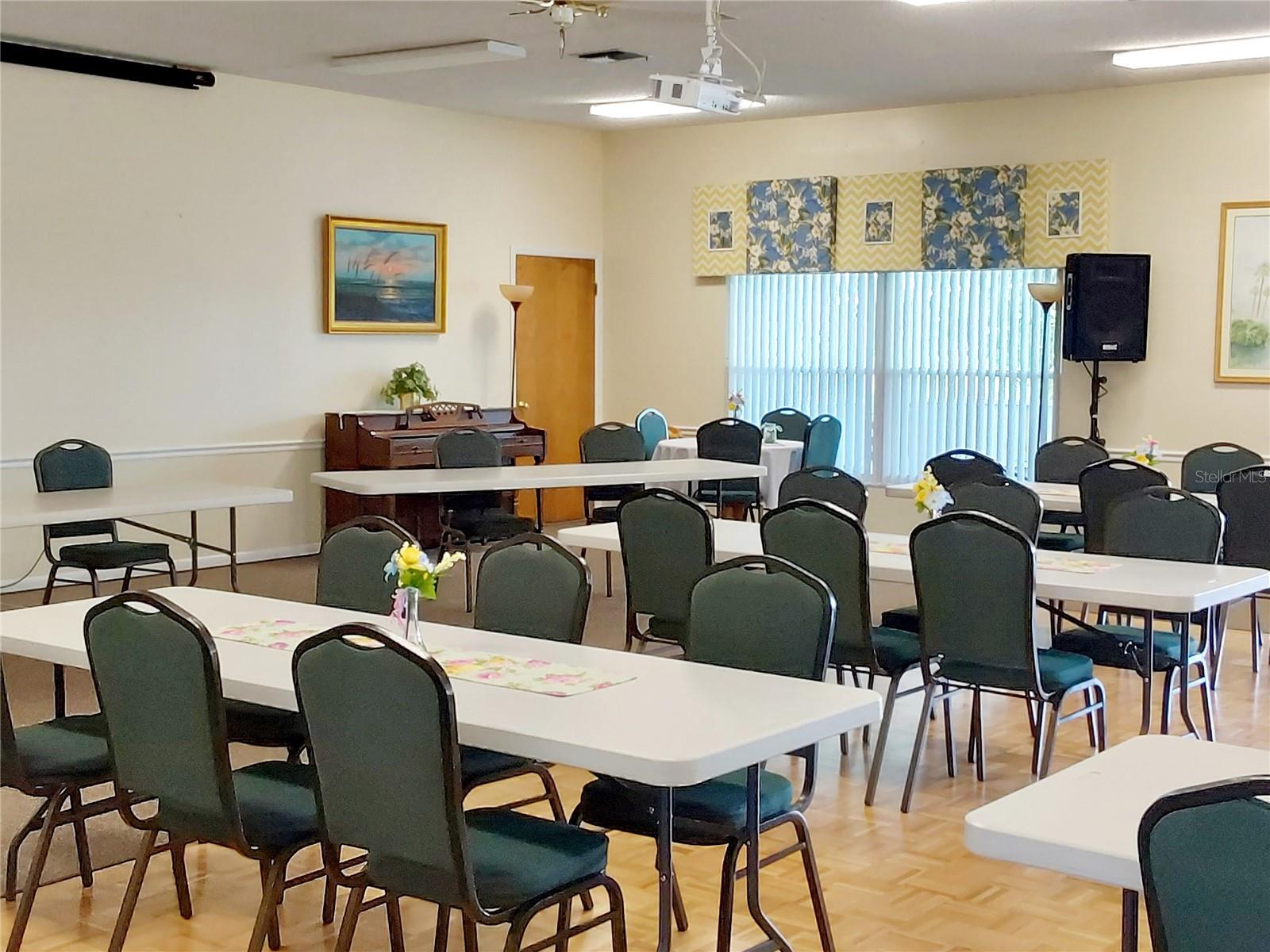 Image 21 of 26 For 6071 Southern Oaks Drive Se