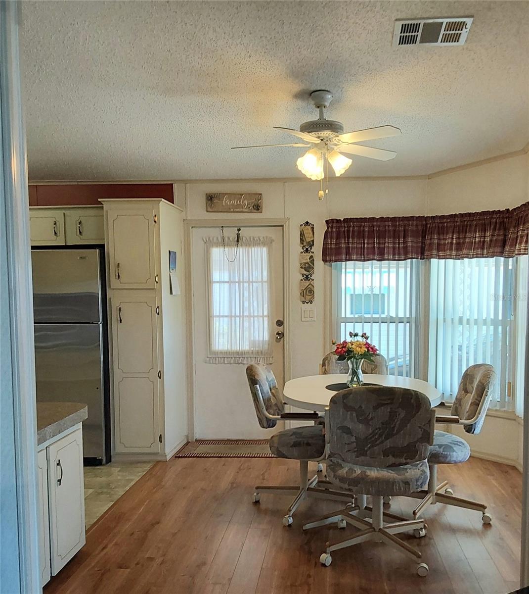 Image 8 of 26 For 6071 Southern Oaks Drive Se